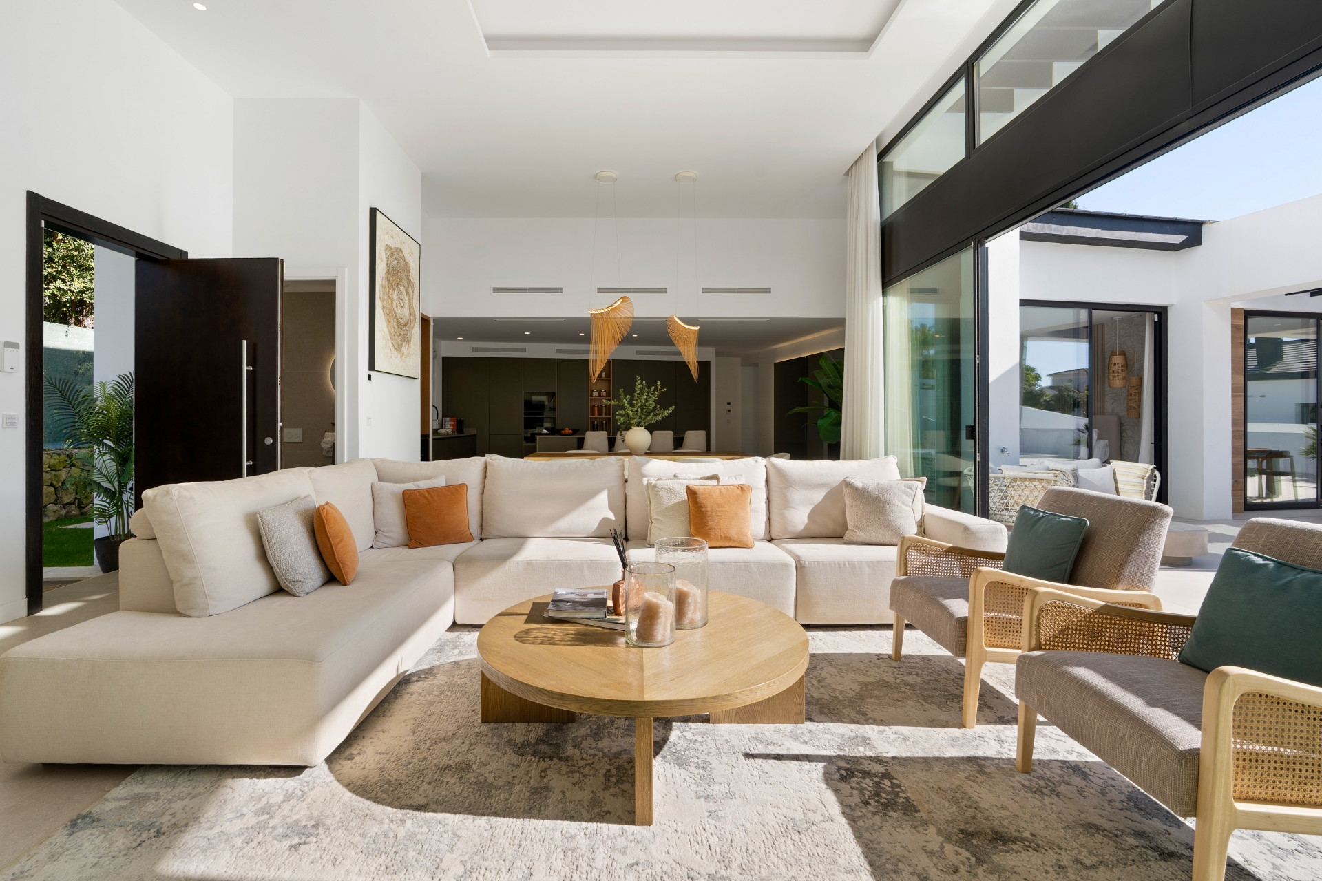  Image of Villa - 6 Bedrooms - 6 Bathrooms for sale in Malaga-Marbella-Spain, Image 8