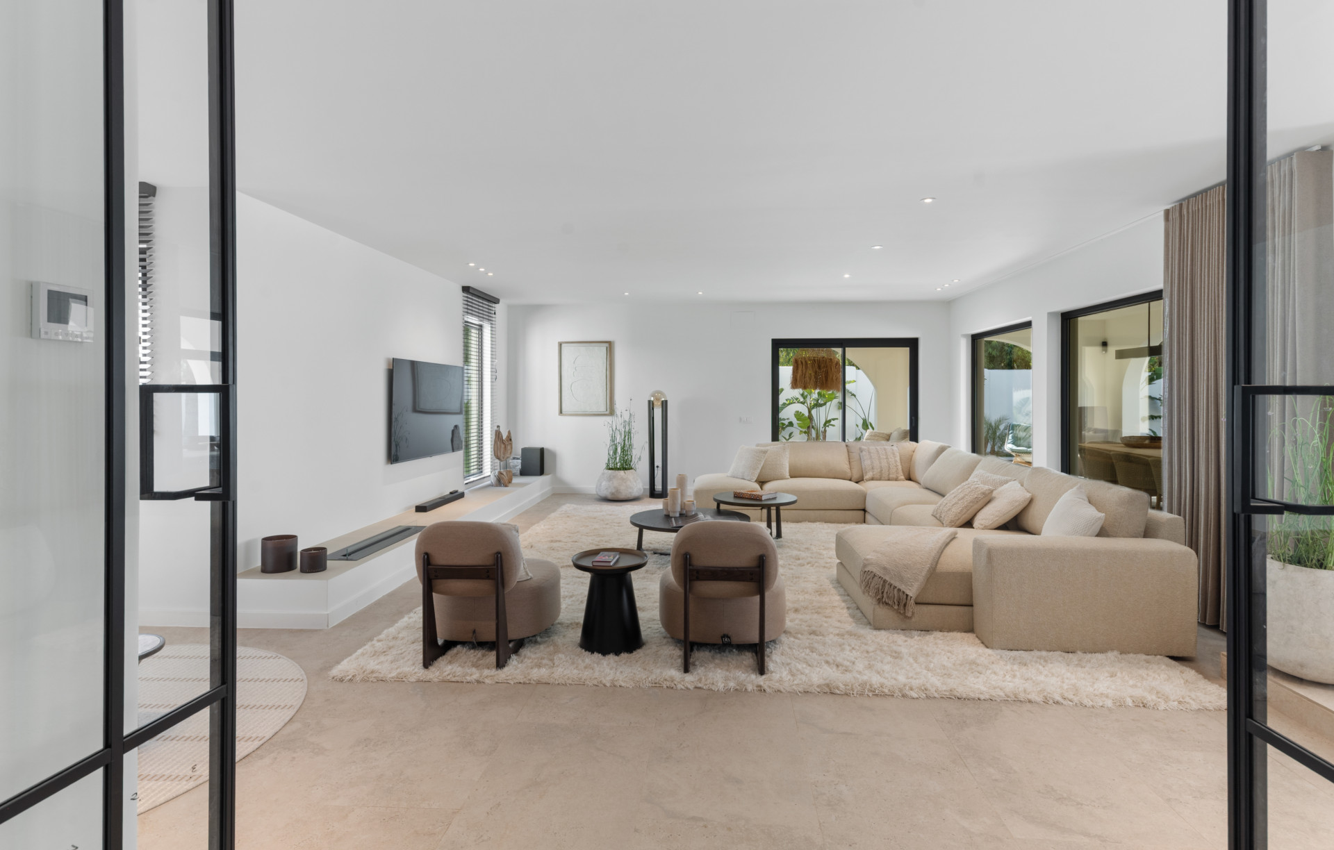  Image of Villa - 5 Bedrooms - 5 Bathrooms for sale in Malaga-Estepona-Spain, Image 7