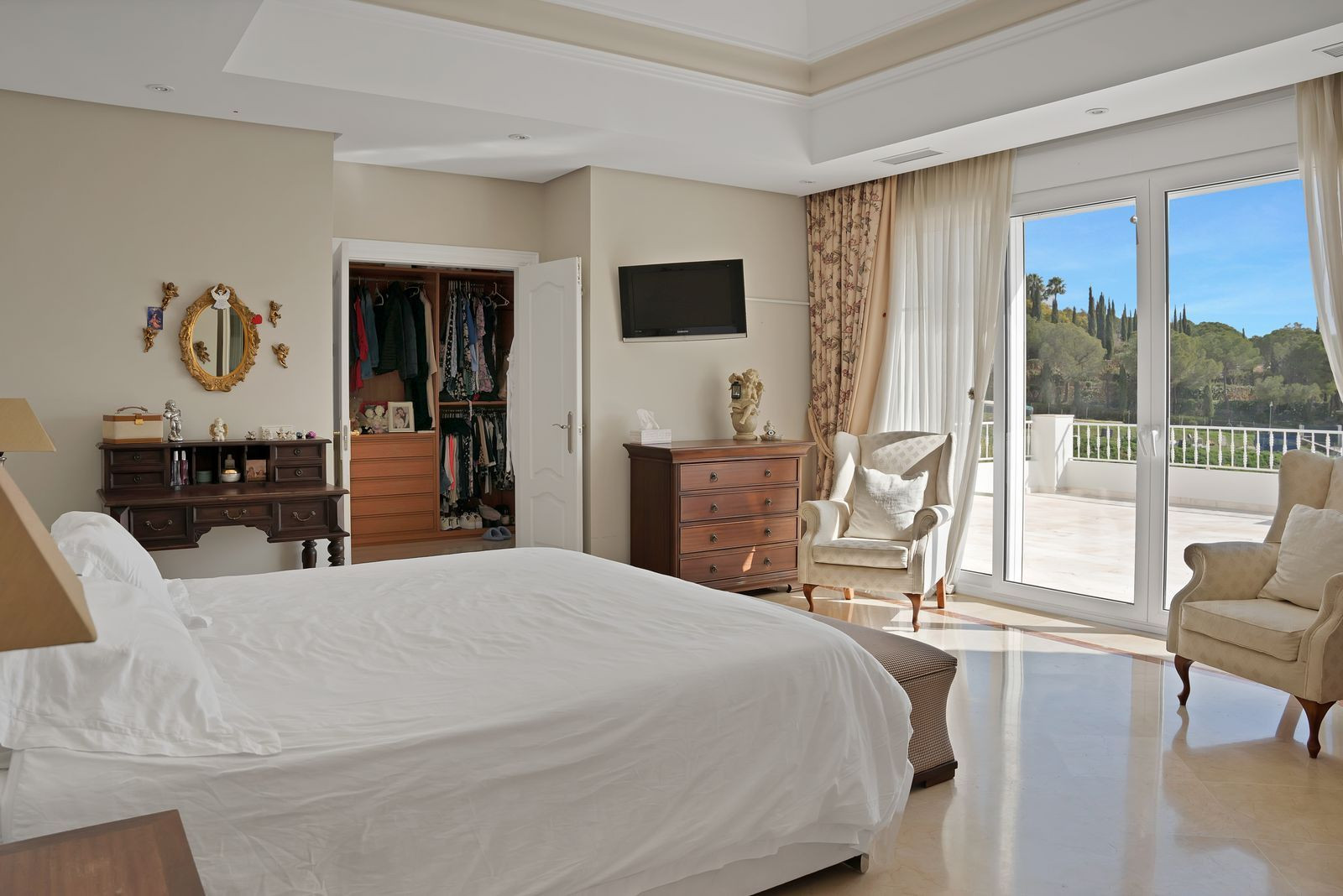 Image of Villa - 7 Bedrooms - 8 Bathrooms for sale in Malaga-Marbella-Spain, Image 7