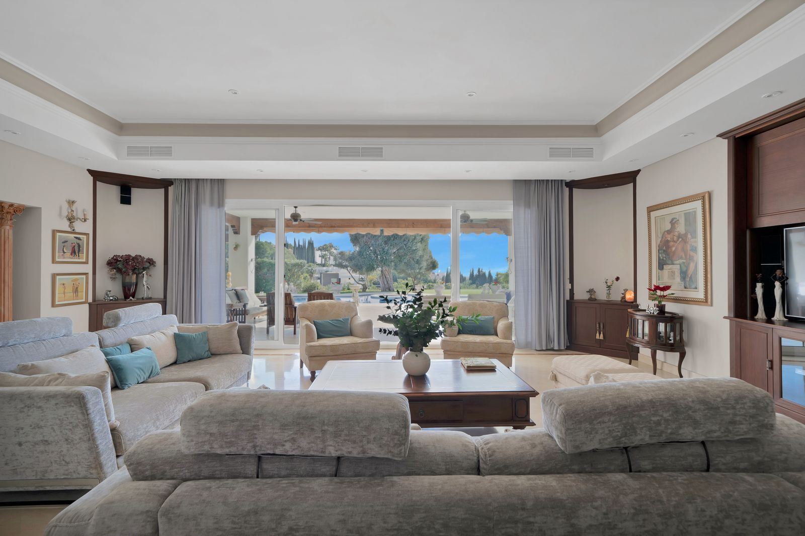  Image of Villa - 7 Bedrooms - 8 Bathrooms for sale in Malaga-Marbella-Spain, Image 11