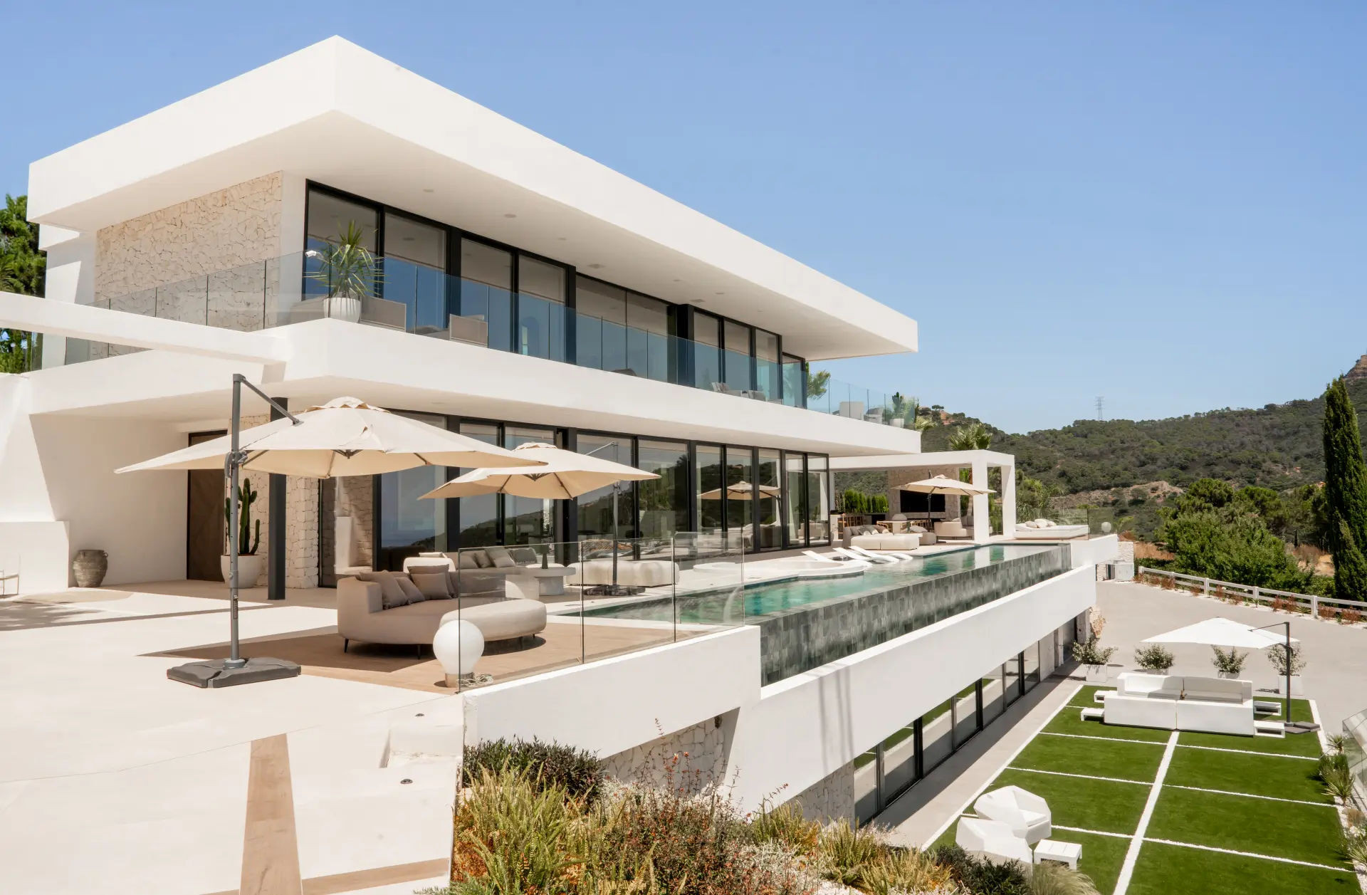  Image of Villa - 4 Bedrooms - 5 Bathrooms for sale in Malaga-Benahavis-Spain, Image 46