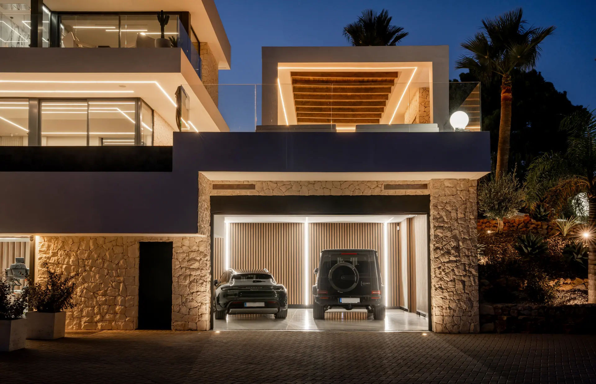 Image of Villa - 4 Bedrooms - 5 Bathrooms for sale in Malaga-Benahavis-Spain, Image 56