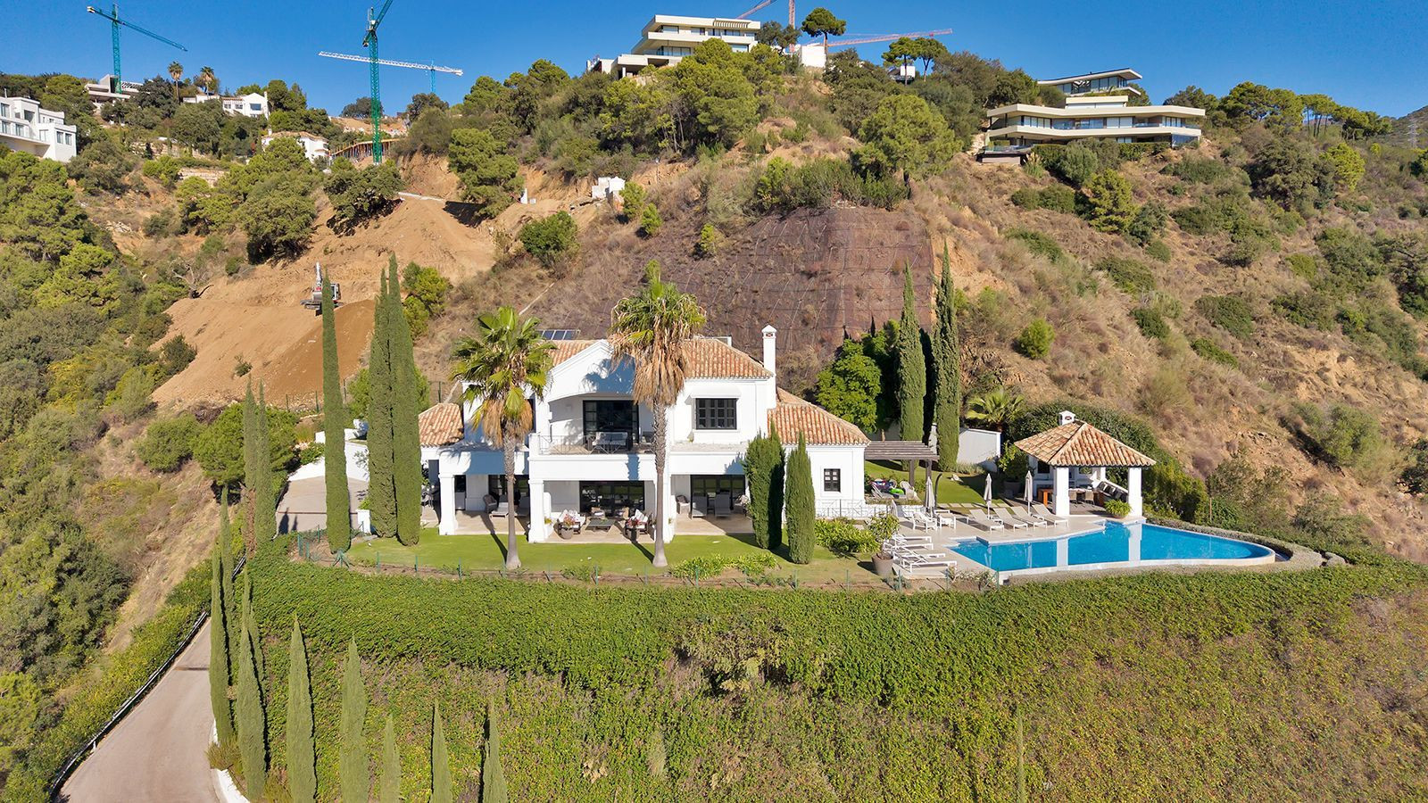 Image of Villa - 5 Bedrooms - 6 Bathrooms for Sale in Malaga-Benahavis-Spain, Image 1