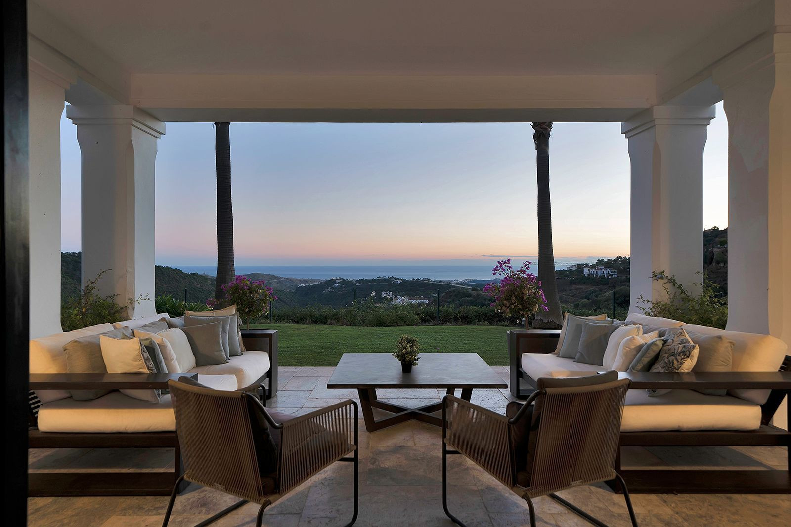  Image of Villa - 5 Bedrooms - 6 Bathrooms for sale in Malaga-Benahavis-Spain, Image 9