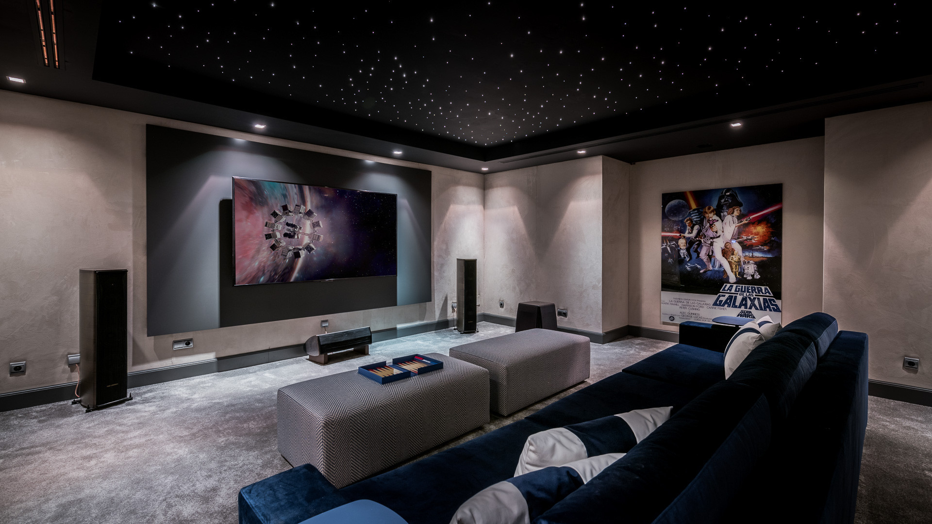  Image of Villa - 6 Bedrooms - 6 Bathrooms for sale in Malaga-Marbella-Spain, Image 18