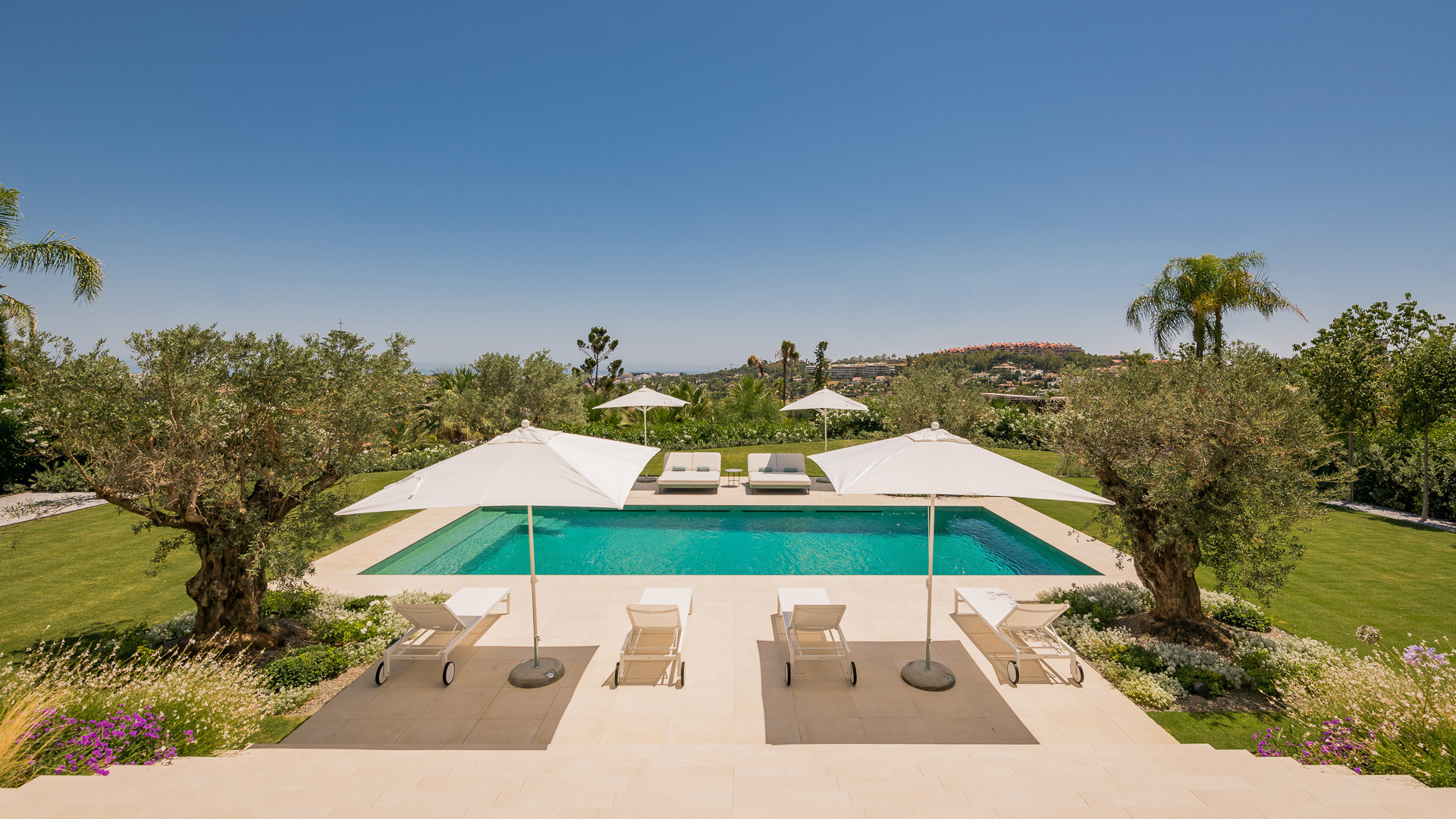 Image of Villa - 6 Bedrooms - 6 Bathrooms for Sale in Malaga-Marbella-Spain, Image 5