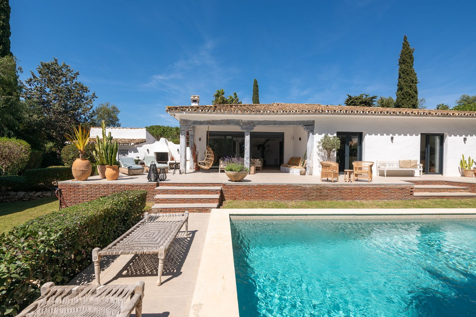 Image of Villa - 5 Bedrooms - 4 Bathrooms for Sale in Malaga-Marbella-Spain, Image 1