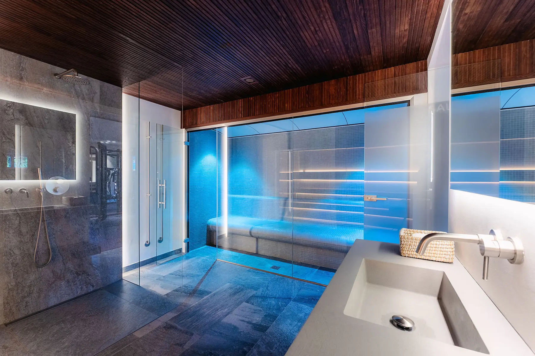  Image of Villa - 6 Bedrooms - 7 Bathrooms for sale in Malaga-Marbella-Spain, Image 29