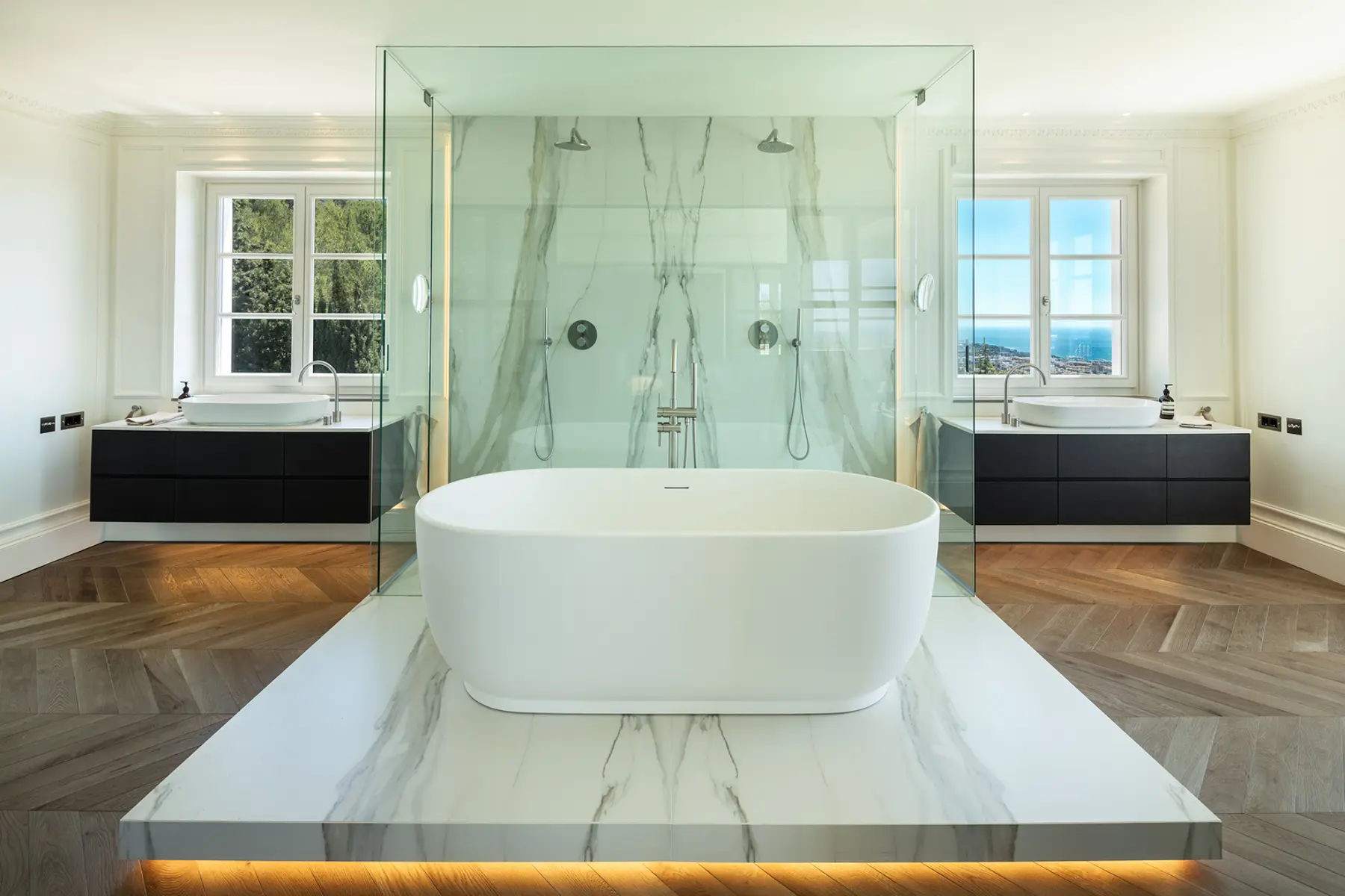  Image of Villa - 6 Bedrooms - 7 Bathrooms for sale in Malaga-Marbella-Spain, Image 13