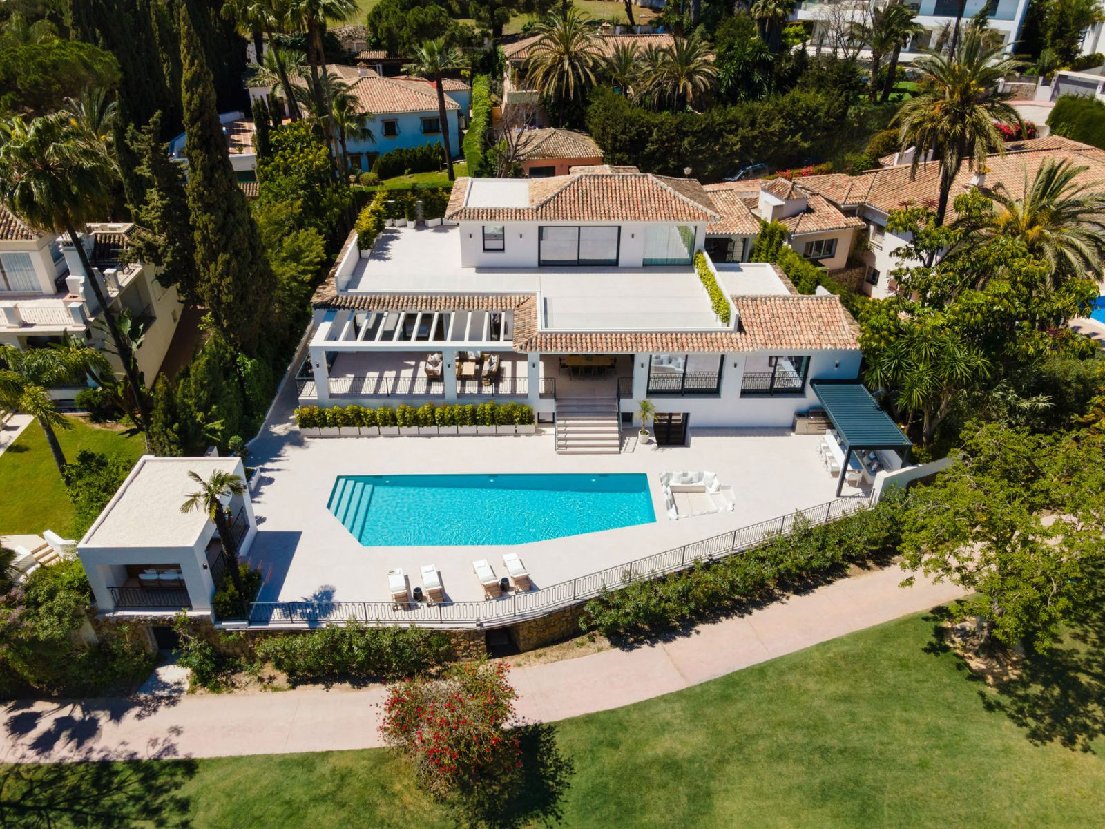 Image of Villa - 5 Bedrooms - 5 Bathrooms for Sale in Malaga-Marbella-Spain, Image 2