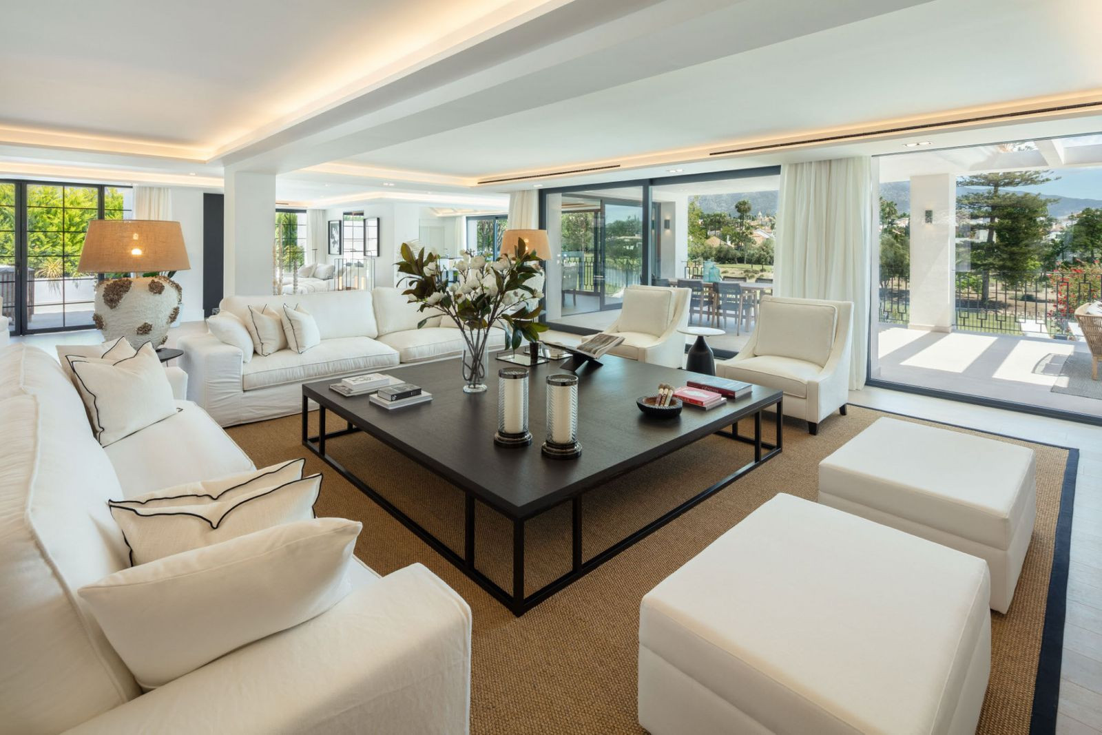  Image of Villa - 5 Bedrooms - 5 Bathrooms for sale in Malaga-Marbella-Spain, Image 12