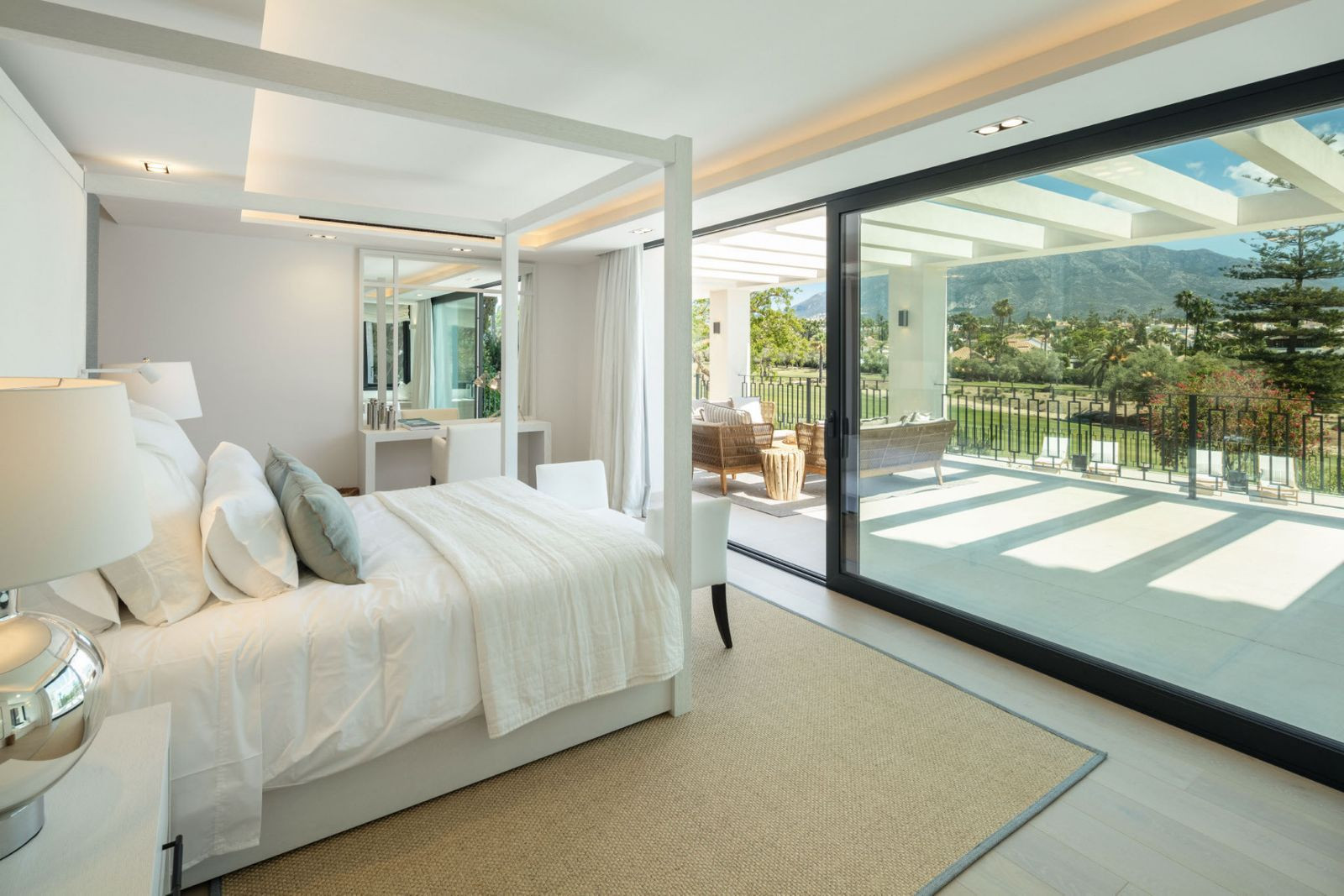 Image of Villa - 5 Bedrooms - 5 Bathrooms for Sale in Malaga-Marbella-Spain, Image 5