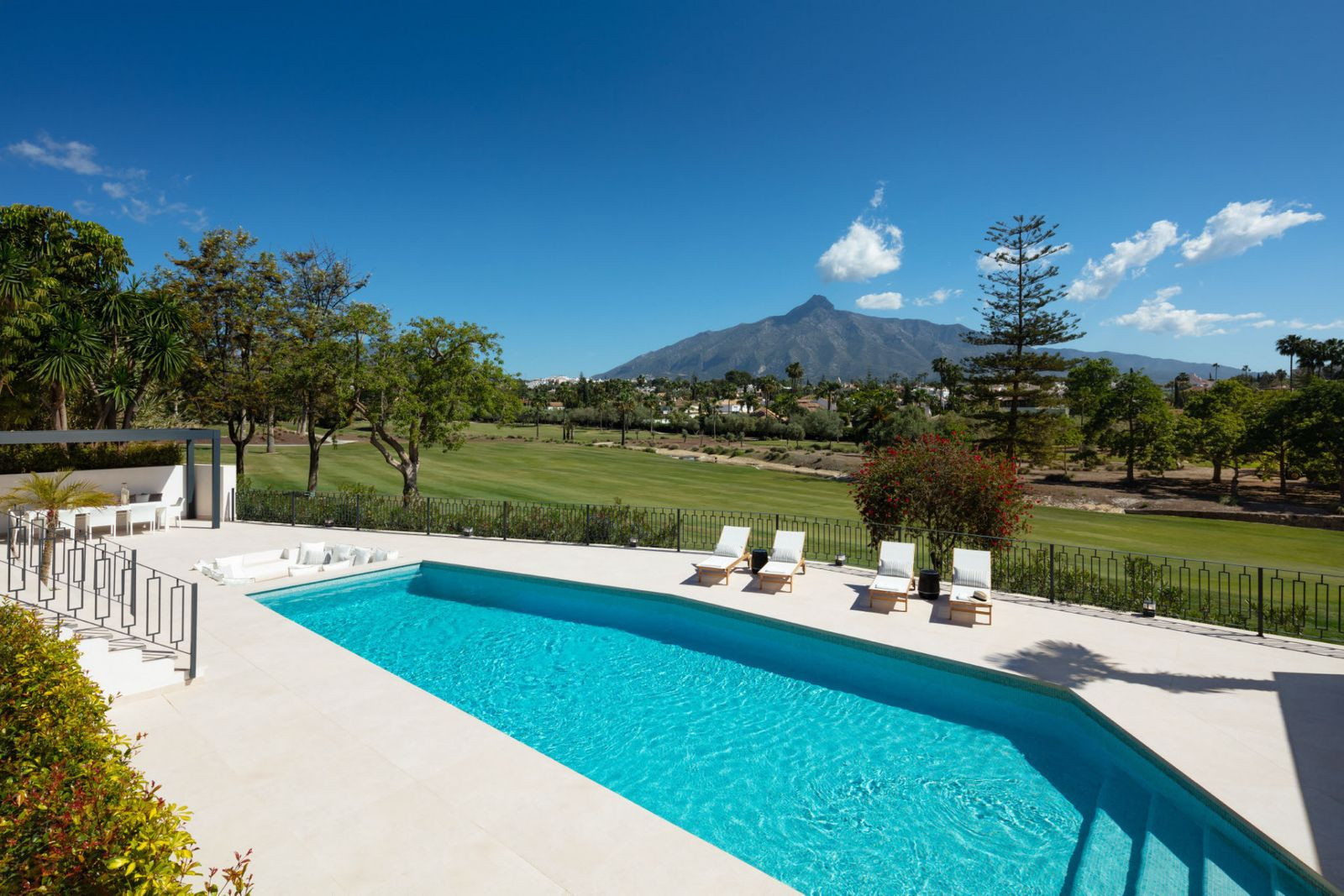 Image of Villa - 5 Bedrooms - 5 Bathrooms for Sale in Malaga-Marbella-Spain, Image 3