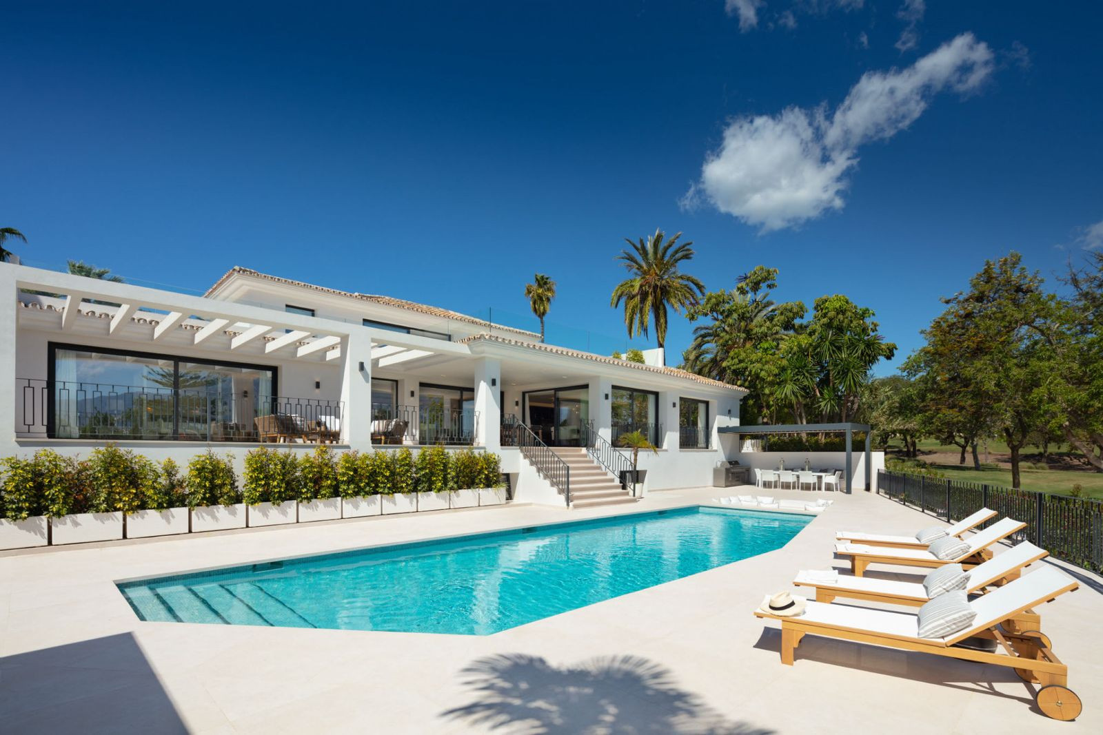 Image of Villa - 5 Bedrooms - 5 Bathrooms for Sale in Malaga-Marbella-Spain, Image 1