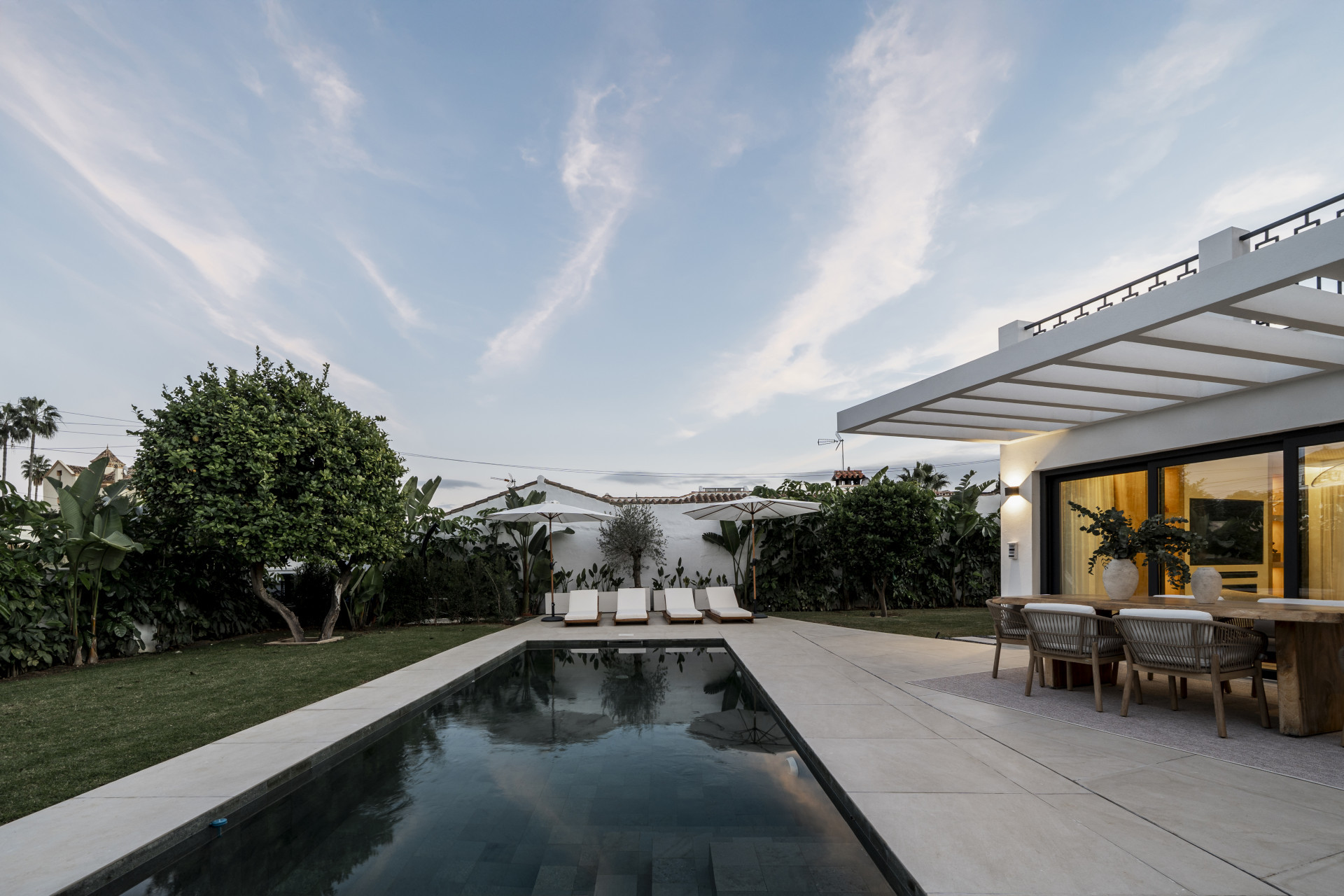 Image of Villa - 5 Bedrooms - 5 Bathrooms for Sale in Malaga-San Pedro de Alcantara-Spain, Image 3
