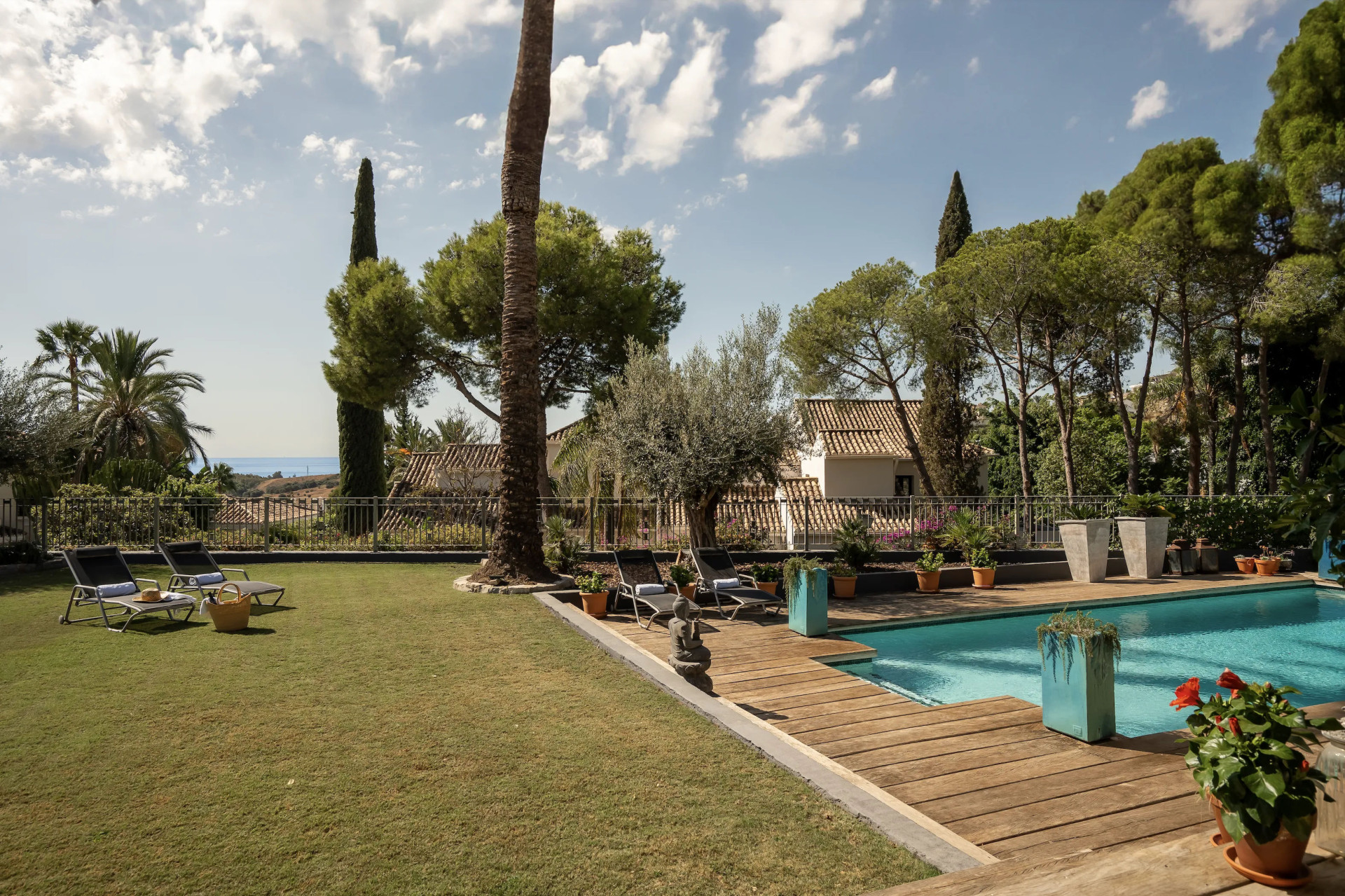  Image of Villa - 6 Bedrooms - 4 Bathrooms for sale in Malaga-Benahavis-Spain, Image 22