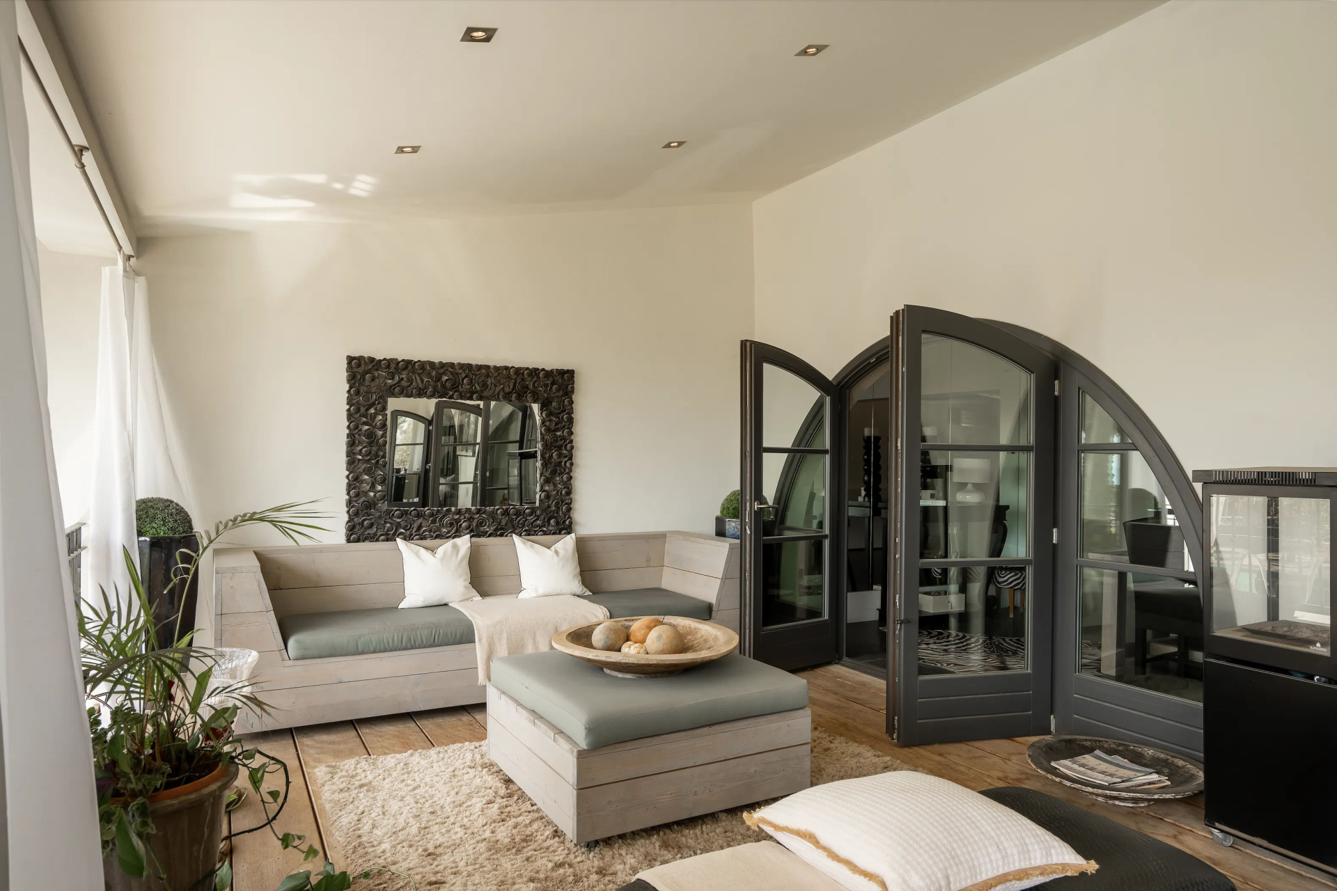  Image of Villa - 6 Bedrooms - 4 Bathrooms for sale in Malaga-Benahavis-Spain, Image 16