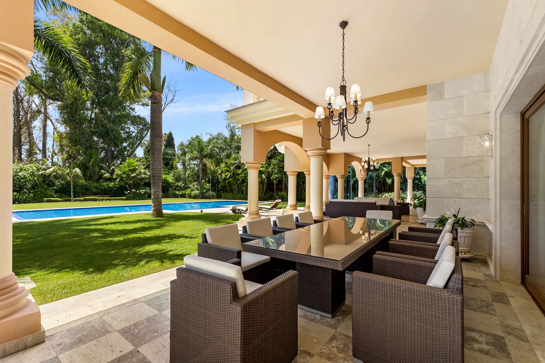  Image of Villa - 8 Bedrooms - 8 Bathrooms for sale in Malaga-San Pedro de Alcantara-Spain, Image 36