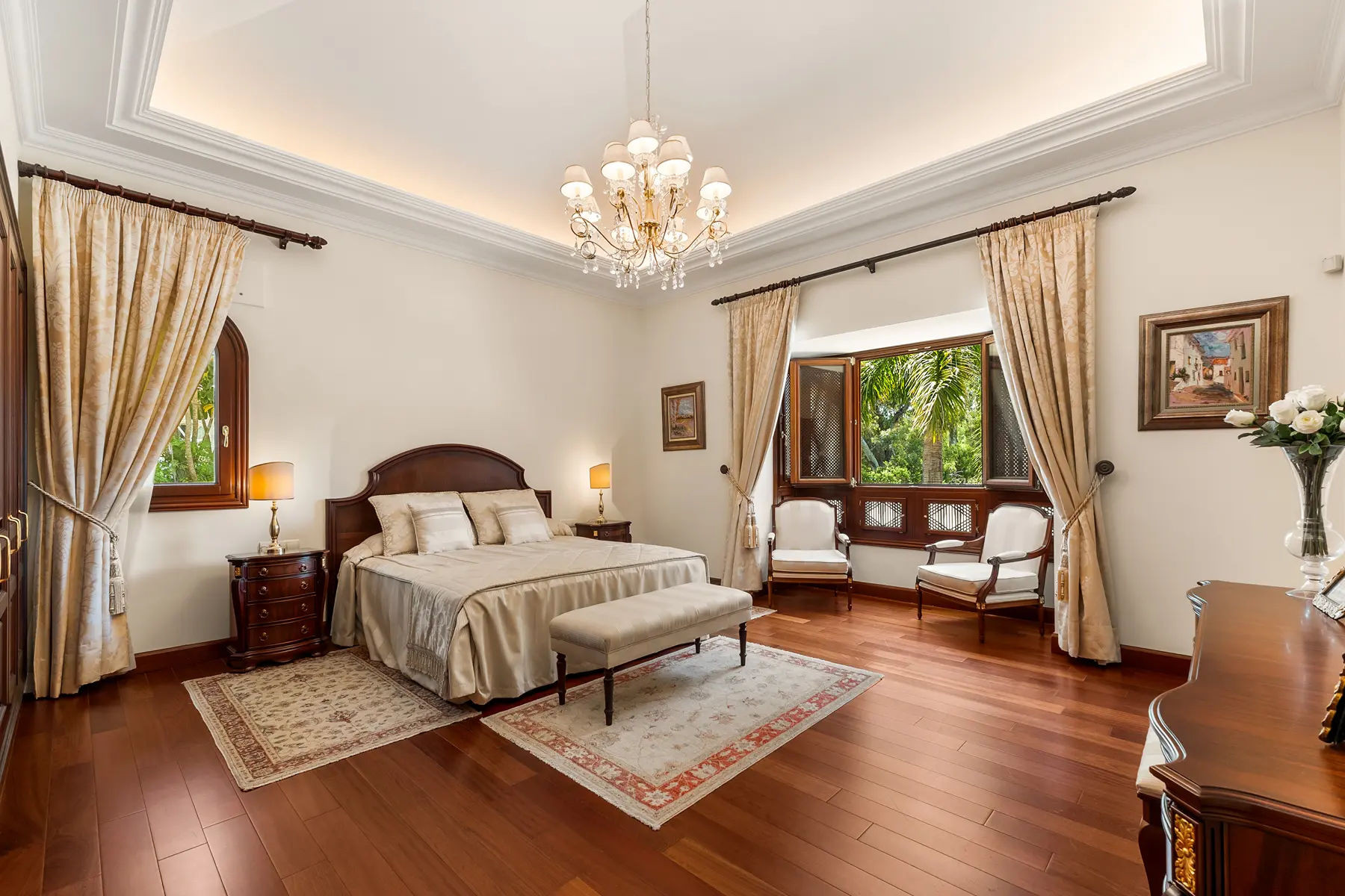  Image of Villa - 8 Bedrooms - 8 Bathrooms for sale in Malaga-San Pedro de Alcantara-Spain, Image 12