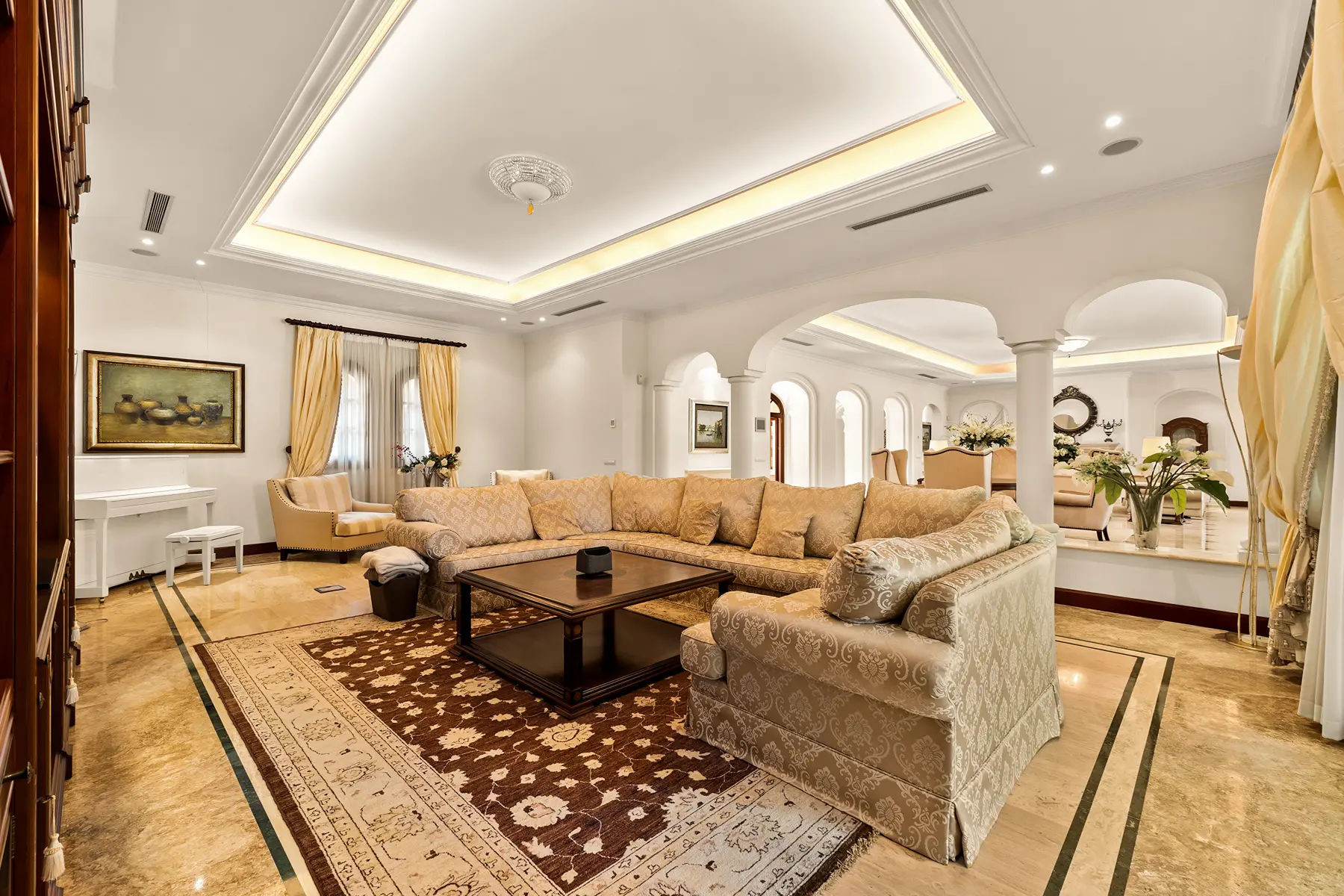  Image of Villa - 8 Bedrooms - 8 Bathrooms for sale in Malaga-San Pedro de Alcantara-Spain, Image 23