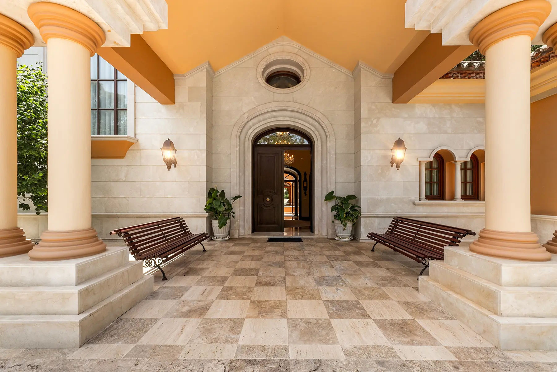  Image of Villa - 8 Bedrooms - 8 Bathrooms for sale in Malaga-San Pedro de Alcantara-Spain, Image 6