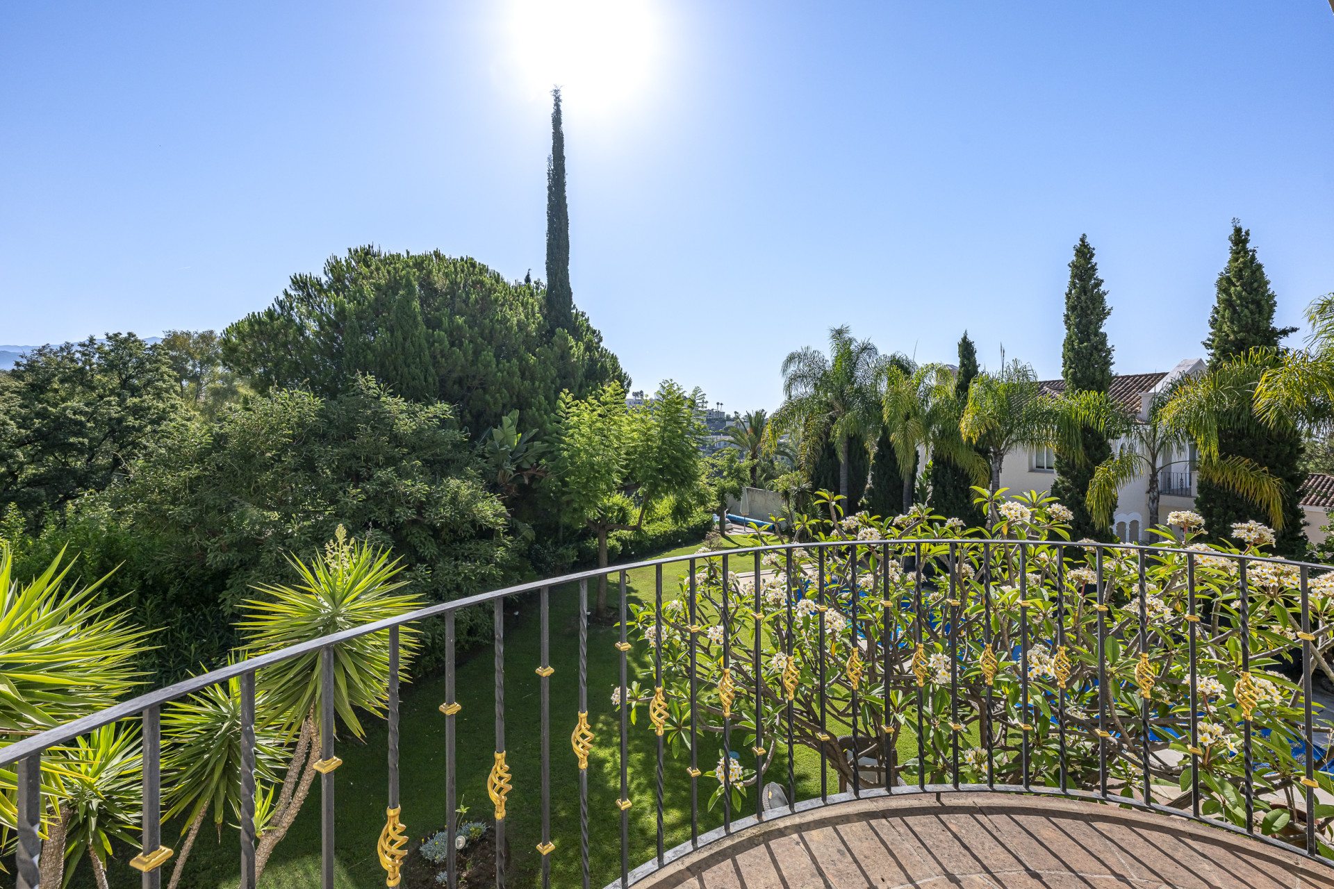  Image of Villa - 5 Bedrooms - 5 Bathrooms for sale in Malaga-Benahavis-Spain, Image 27