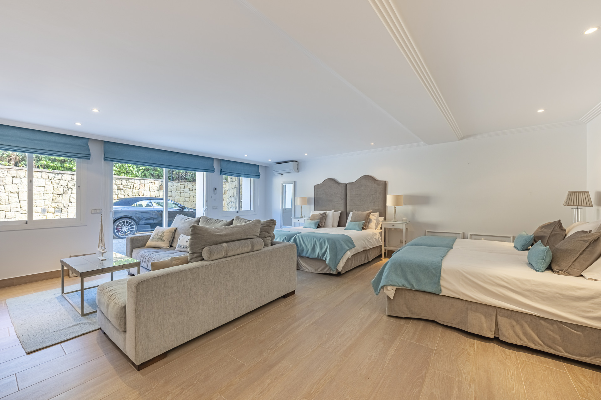  Image of Villa - 5 Bedrooms - 5 Bathrooms for sale in Malaga-Benahavis-Spain, Image 15