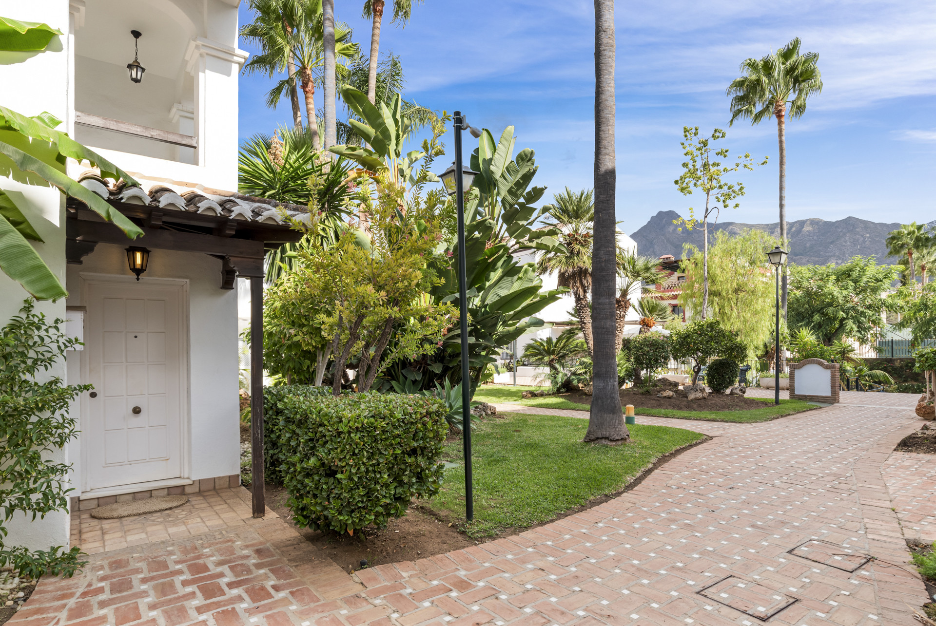  Image of Town House - 3 Bedrooms - 3 Bathrooms for sale in Malaga-Marbella-Spain, Image 26