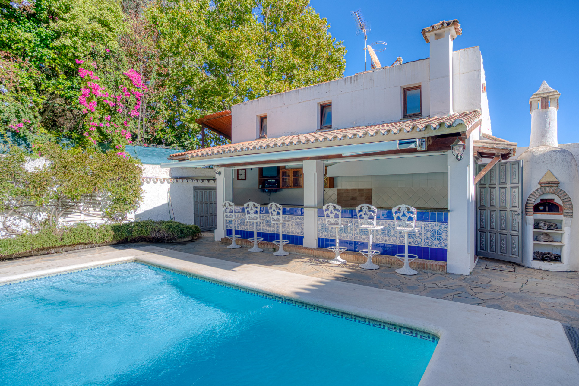 Image of Villa - 5 Bedrooms - 5 Bathrooms for Sale in Malaga-Estepona-Spain, Image 3