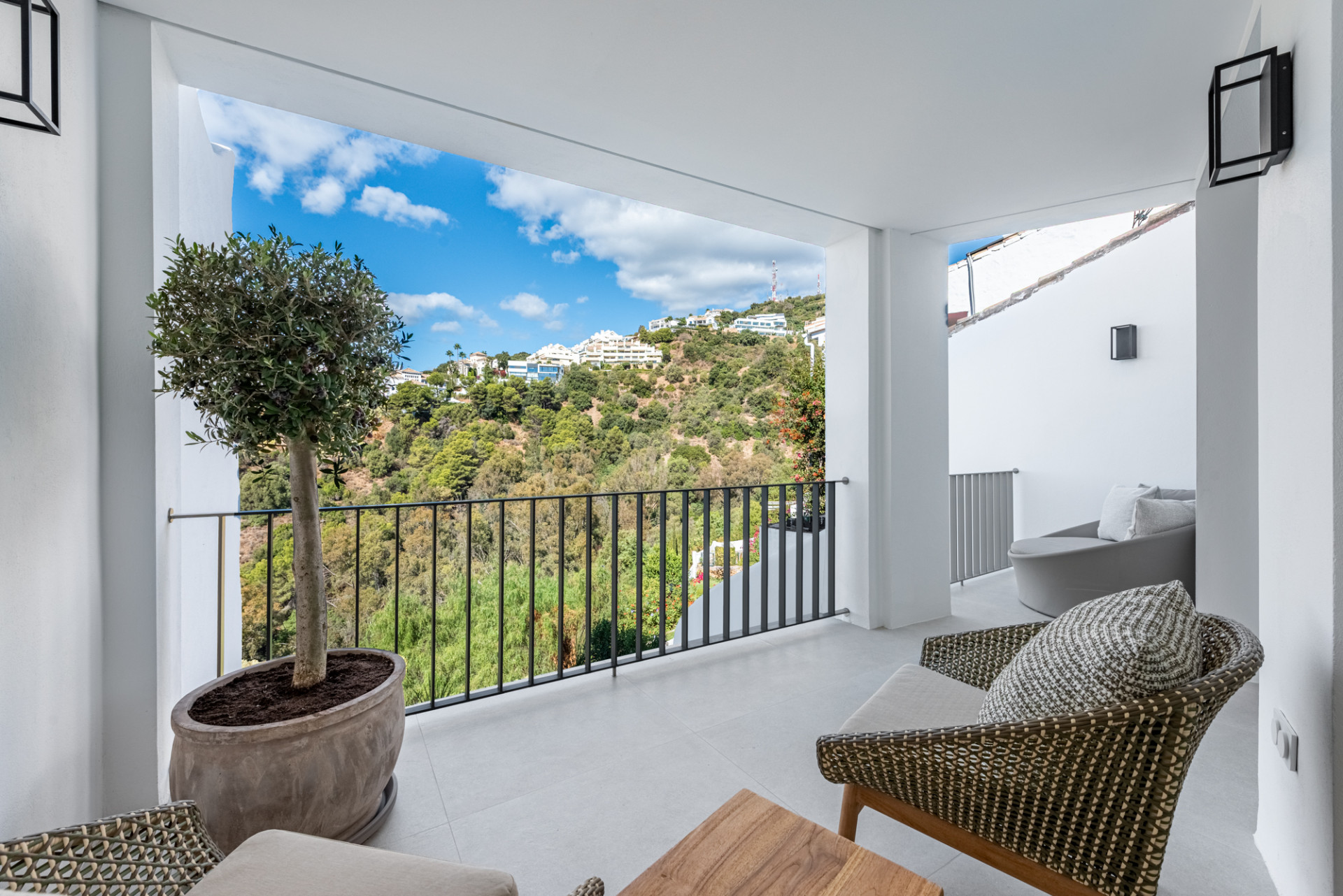  Image of Town House - 3 Bedrooms - 3 Bathrooms for sale in Malaga-Marbella-Spain, Image 13