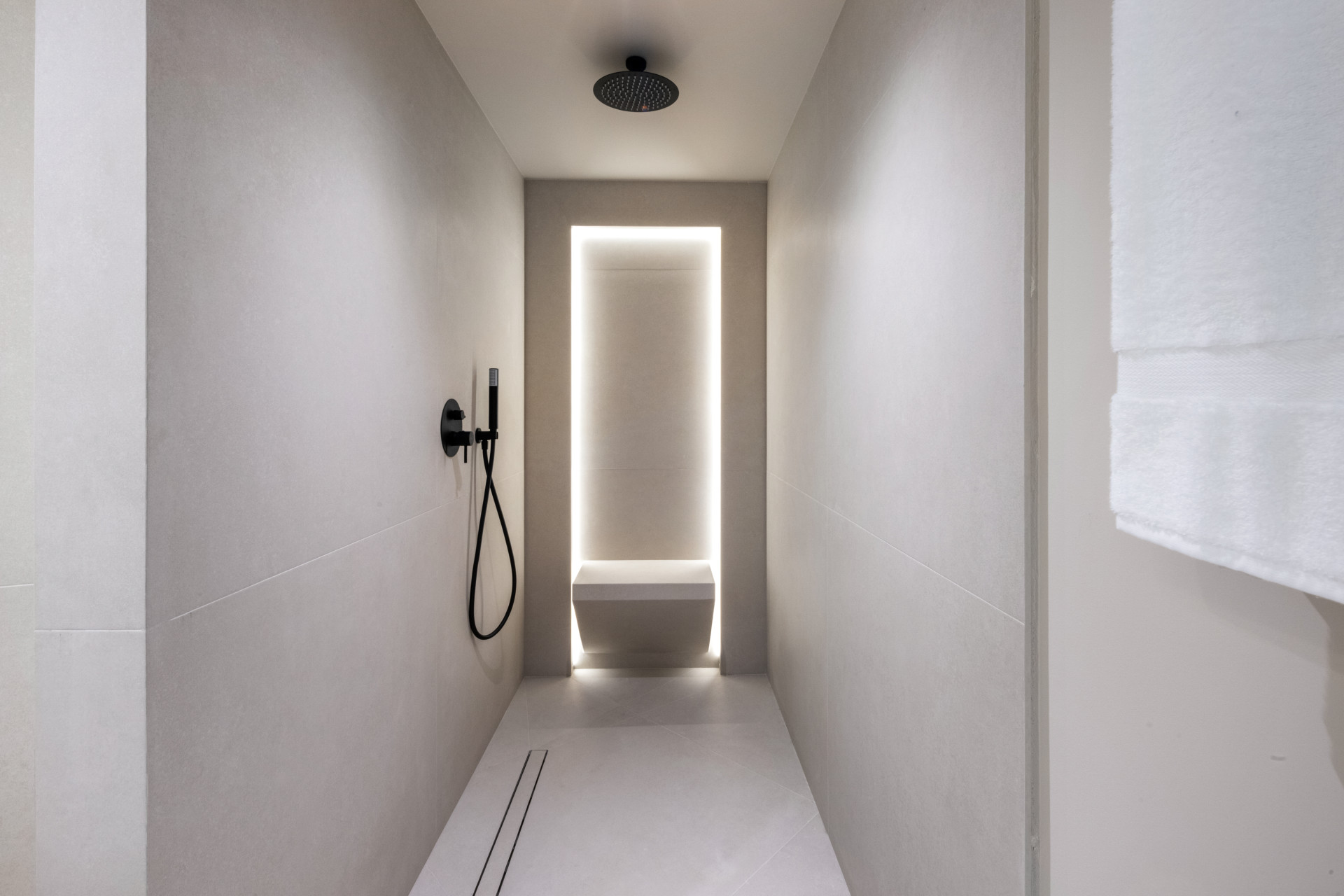  Image of Duplex - 3 Bedrooms - 3 Bathrooms for sale in Malaga-Benahavis-Spain, Image 35