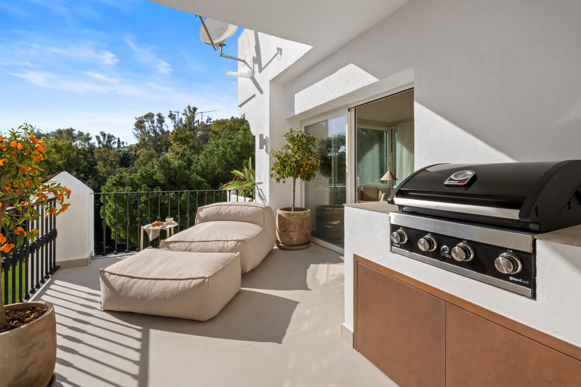  Image of Duplex - 3 Bedrooms - 3 Bathrooms for sale in Malaga-Benahavis-Spain, Image 41