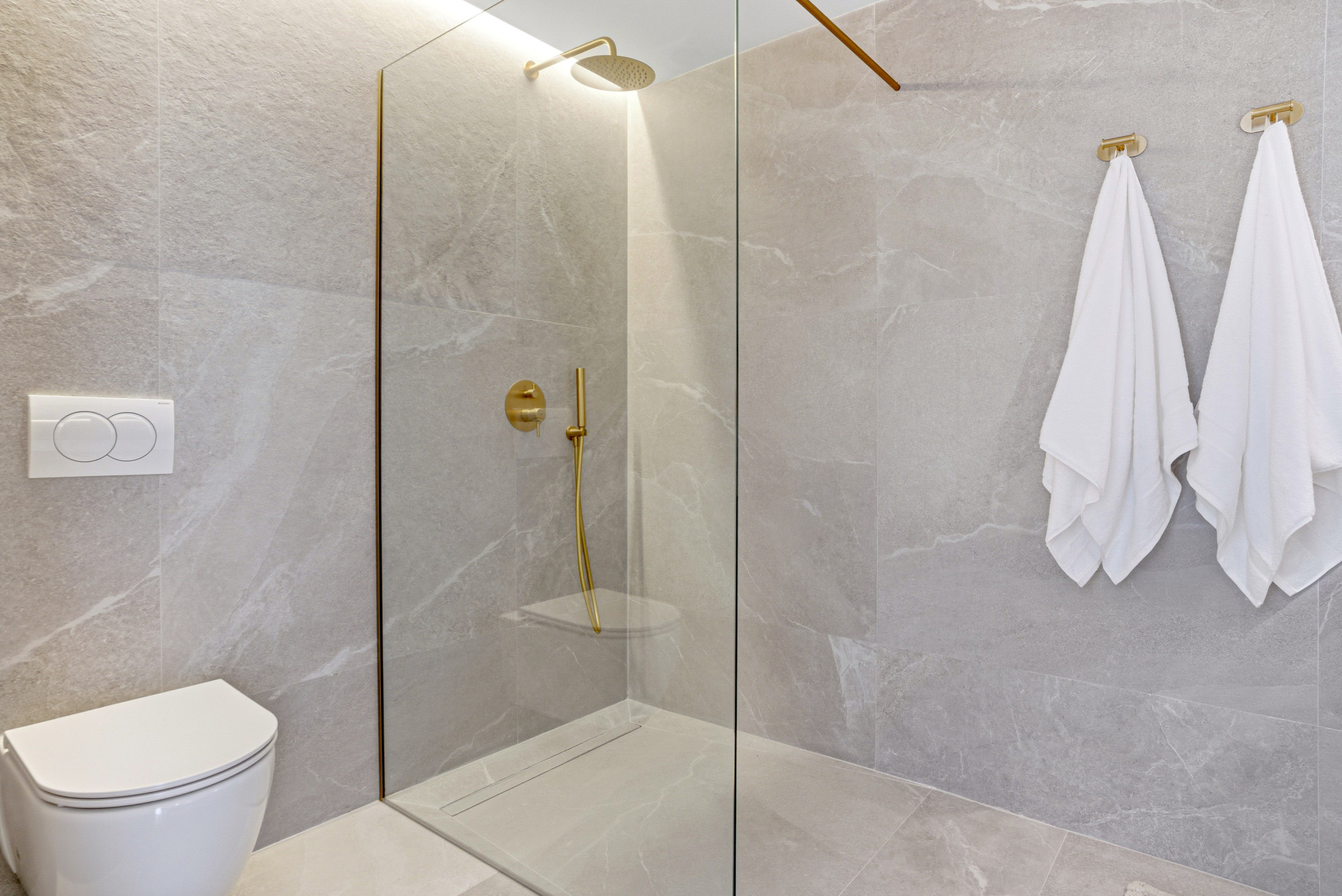  Image of Apartment - 3 Bedrooms - 3 Bathrooms for sale in Malaga-Benahavis-Spain, Image 15