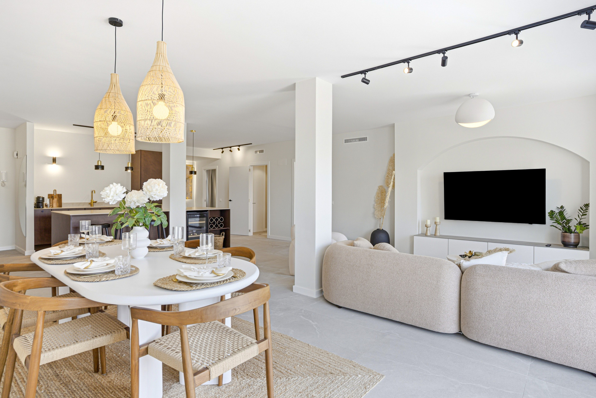  Image of Apartment - 3 Bedrooms - 3 Bathrooms for sale in Malaga-Benahavis-Spain, Image 6