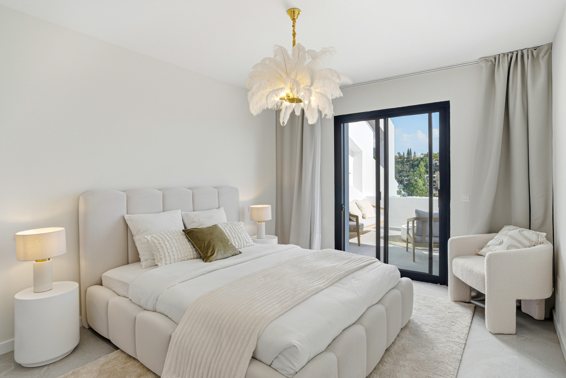 Image of Apartment - 3 Bedrooms - 3 Bathrooms for Sale in Malaga-Benahavis-Spain, Image 3