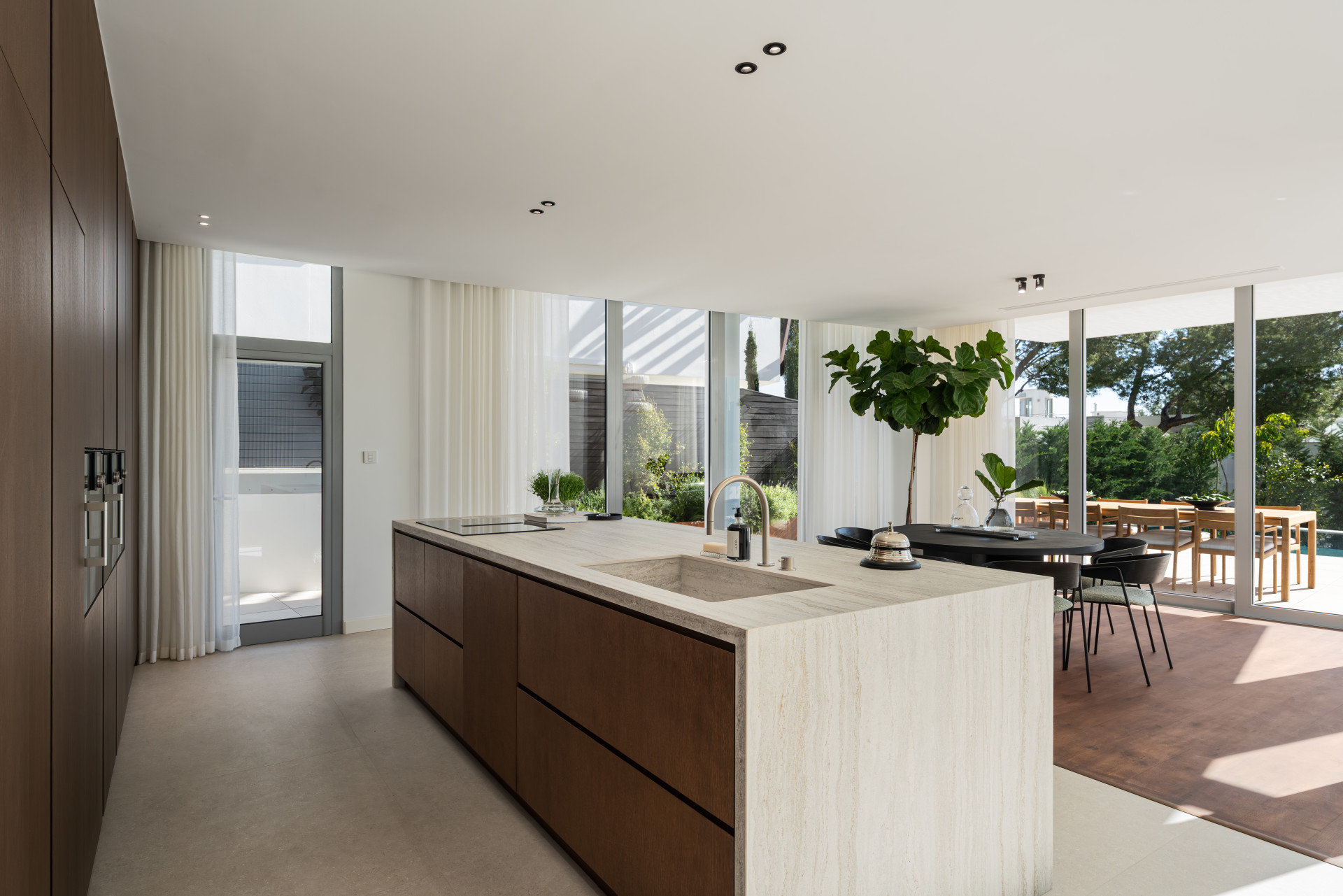 Image of Semi Detached House - 4 Bedrooms - 4 Bathrooms for sale in Malaga-Marbella-Spain, Image 8