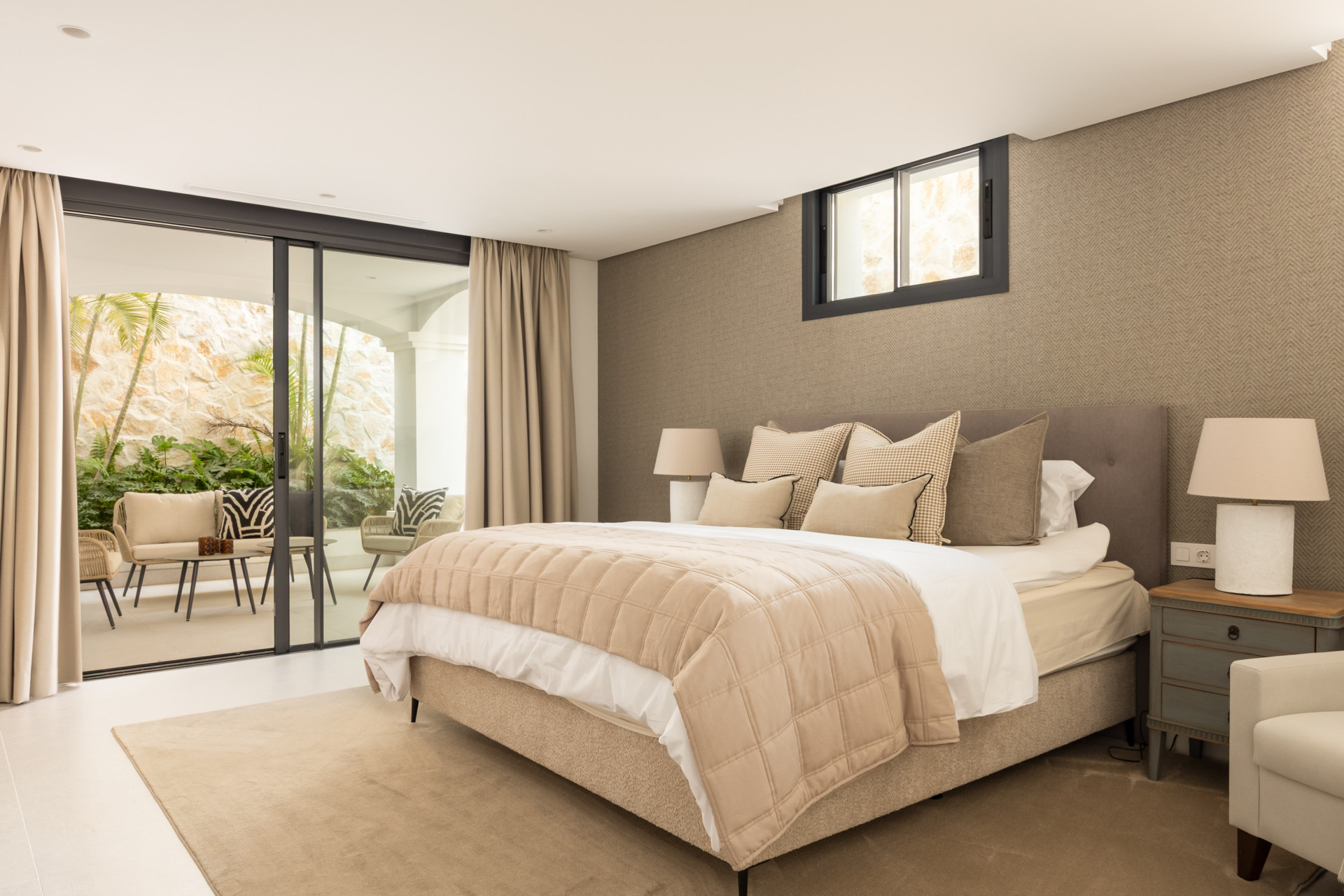  Image of Villa - 4 Bedrooms - 7 Bathrooms for sale in Malaga-Benahavis-Spain, Image 20