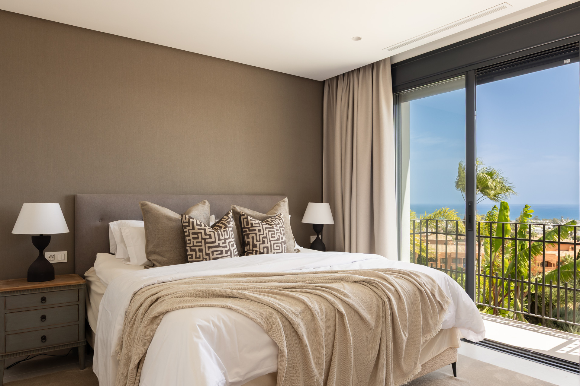  Image of Villa - 4 Bedrooms - 7 Bathrooms for sale in Malaga-Benahavis-Spain, Image 18