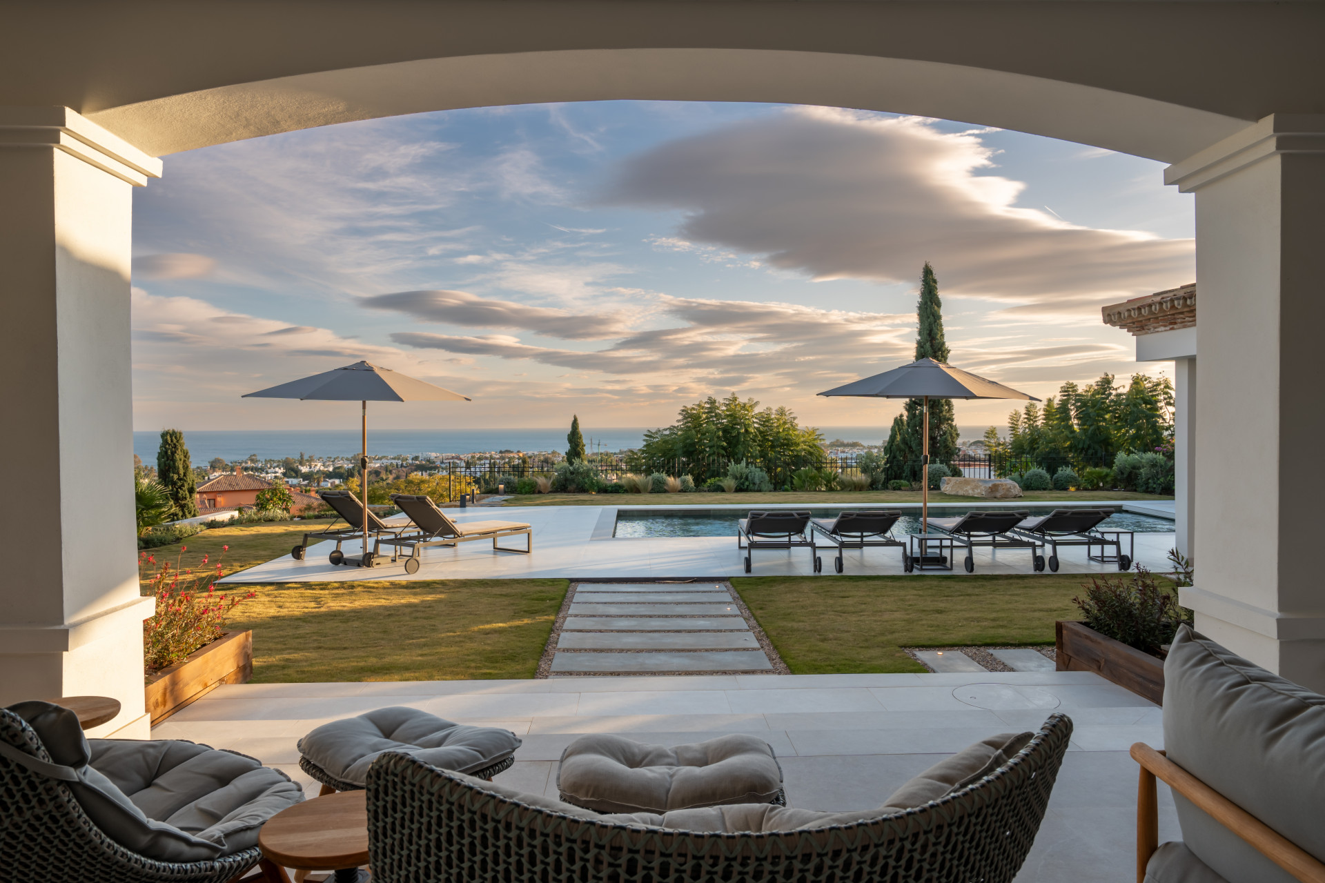 Image of Villa - 4 Bedrooms - 7 Bathrooms for Sale in Malaga-Benahavis-Spain, Image 2