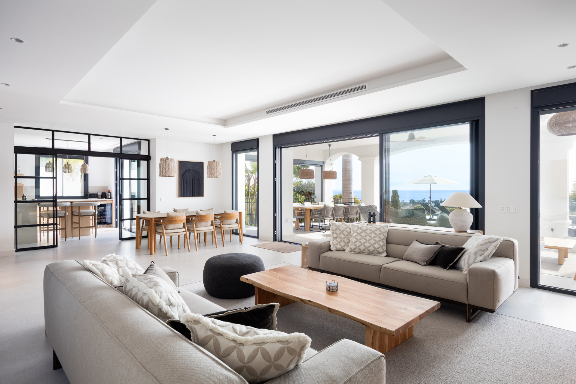  Image of Villa - 4 Bedrooms - 7 Bathrooms for sale in Malaga-Benahavis-Spain, Image 10