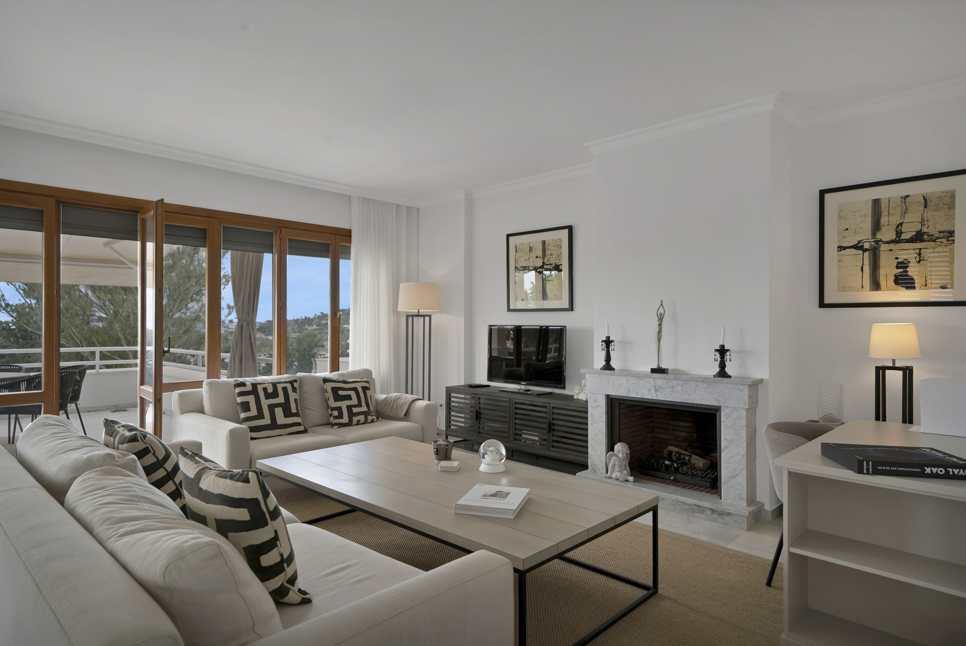  Image of Apartment - 2 Bedrooms - 2 Bathrooms for sale in Malaga-Marbella-Spain, Image 7