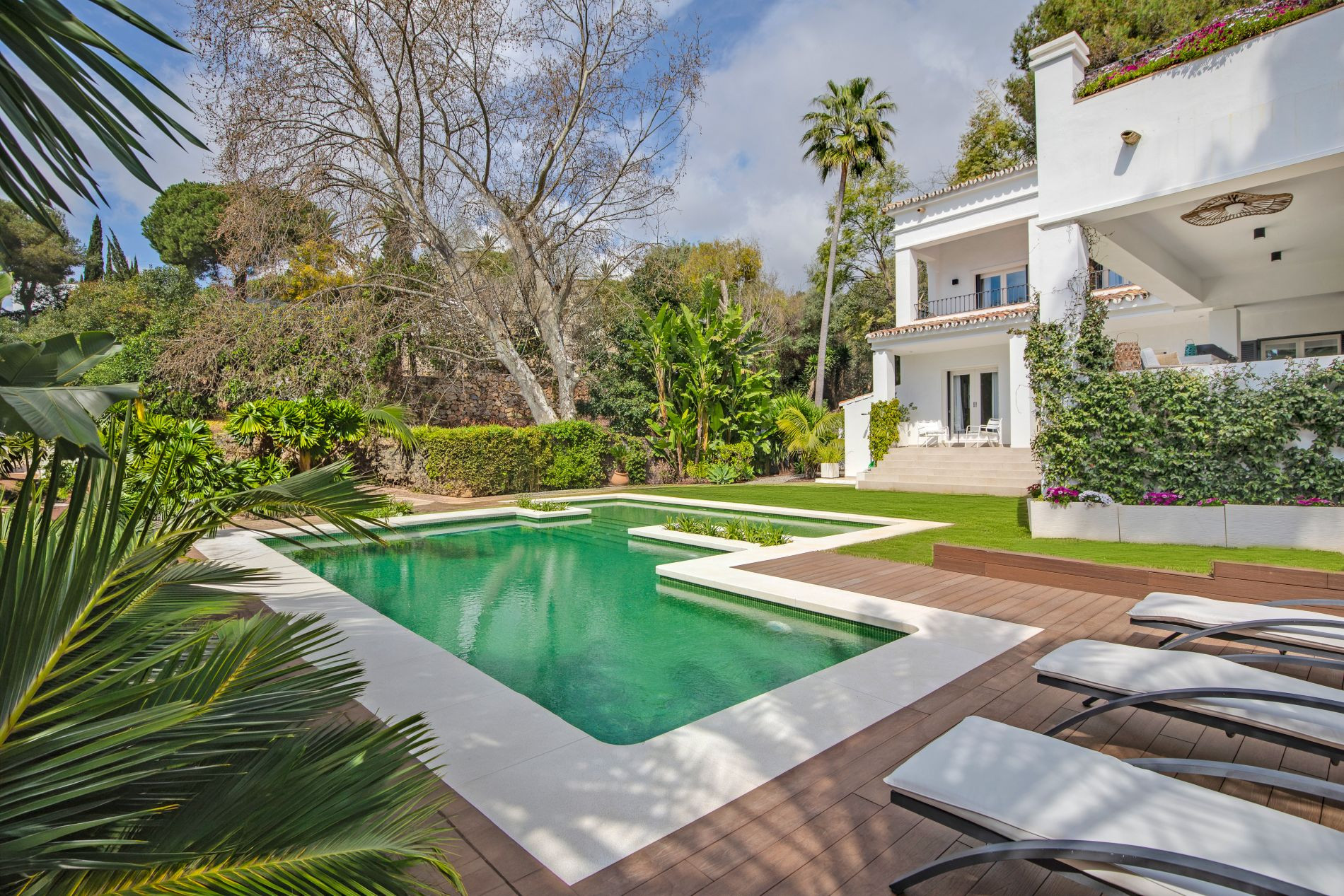  Image of Villa - 5 Bedrooms - 5 Bathrooms for sale in Malaga-Marbella-Spain, Image 9