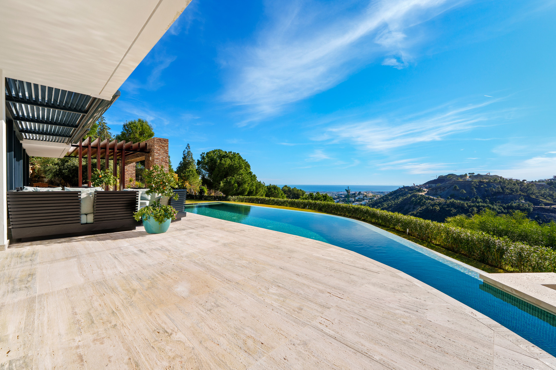 Image of Villa - 5 Bedrooms - 5 Bathrooms for Sale in Malaga-Benahavis-Spain, Image 5