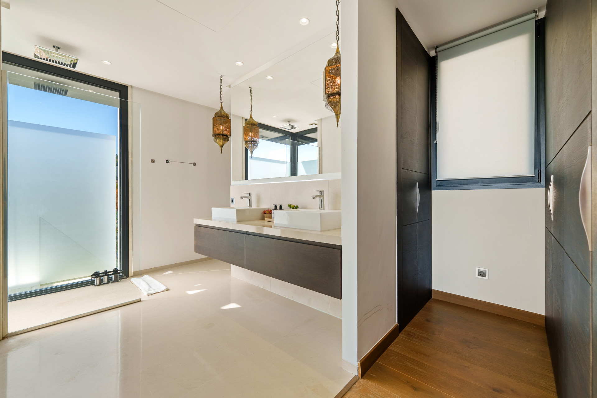  Image of Villa - 6 Bedrooms - 6 Bathrooms for sale in Malaga-Marbella-Spain, Image 46