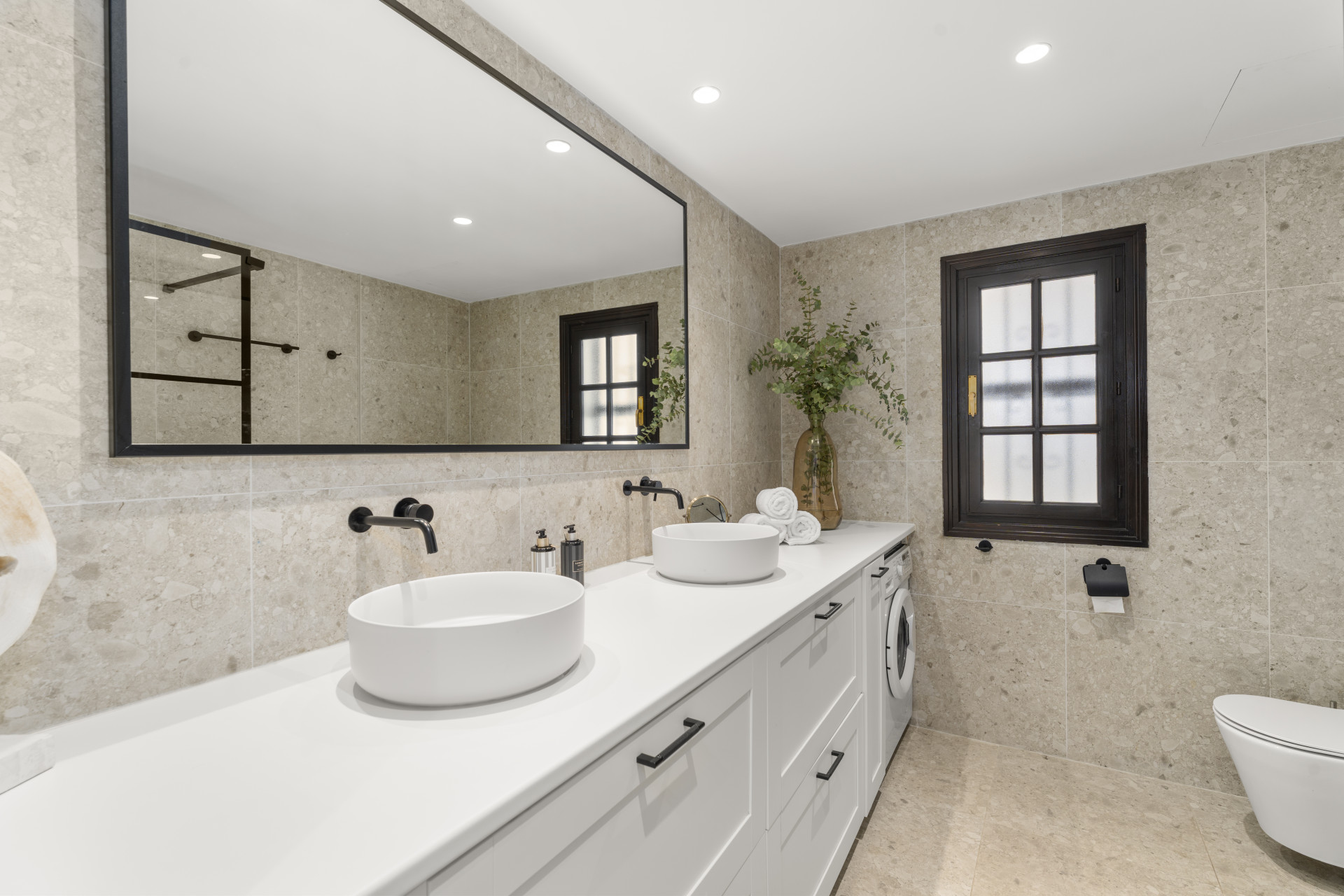  Image of Apartment - 3 Bedrooms - 2 Bathrooms for sale in Malaga-Marbella-Spain, Image 24