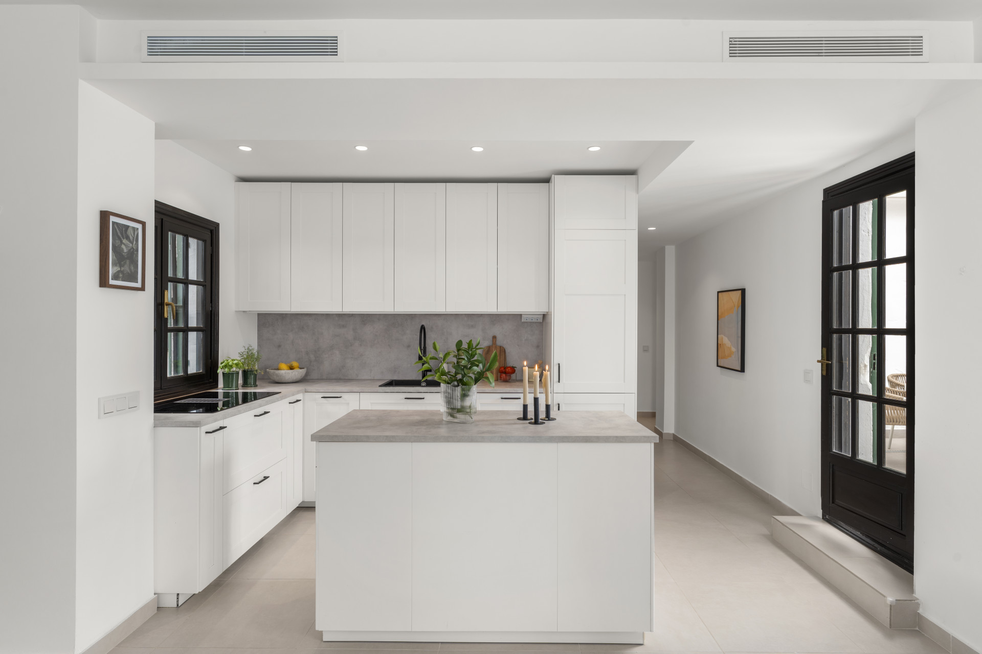  Image of Apartment - 3 Bedrooms - 2 Bathrooms for sale in Malaga-Marbella-Spain, Image 7