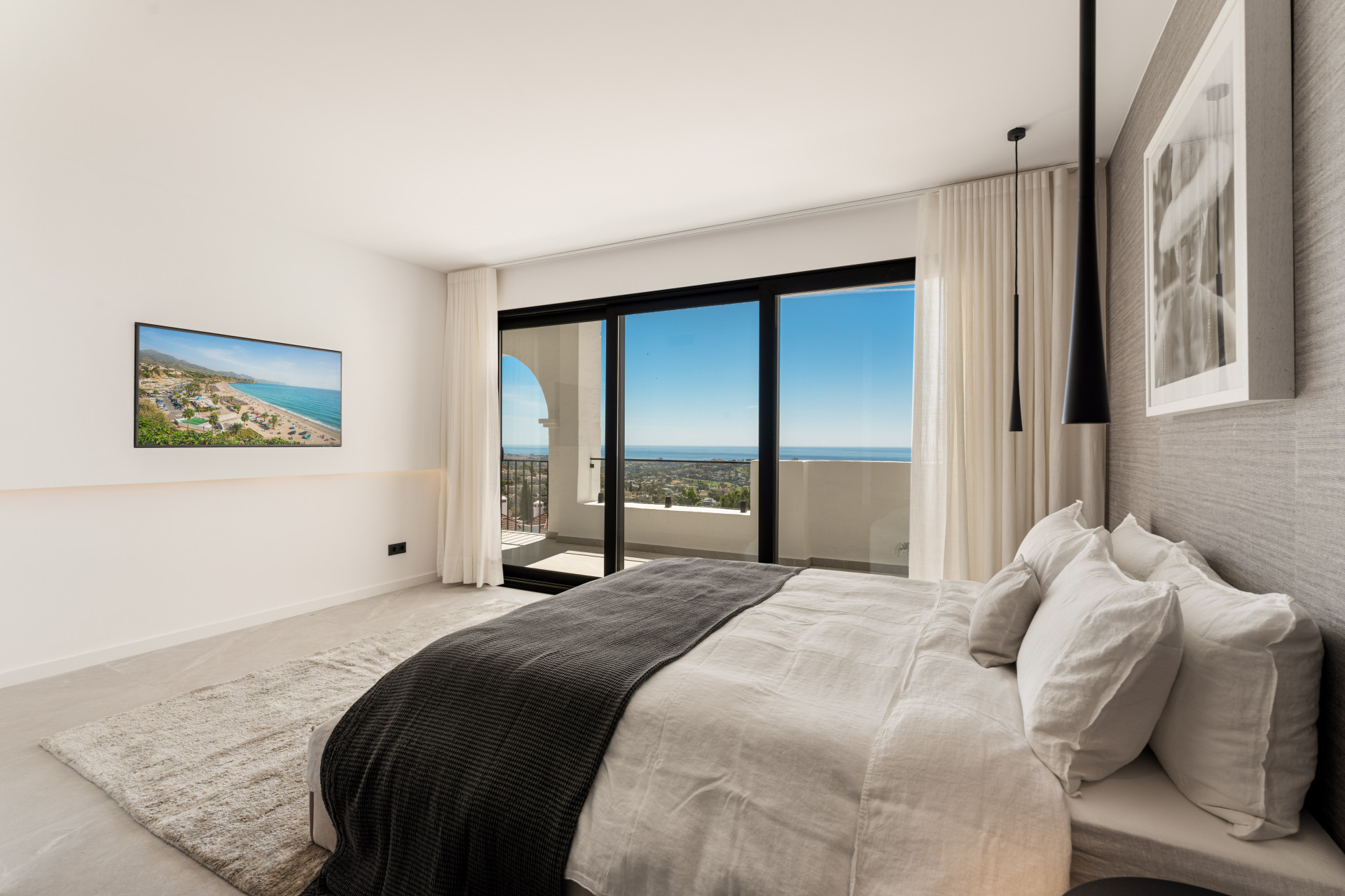  Image of Duplex - 3 Bedrooms - 3 Bathrooms for sale in Malaga-Benahavis-Spain, Image 18