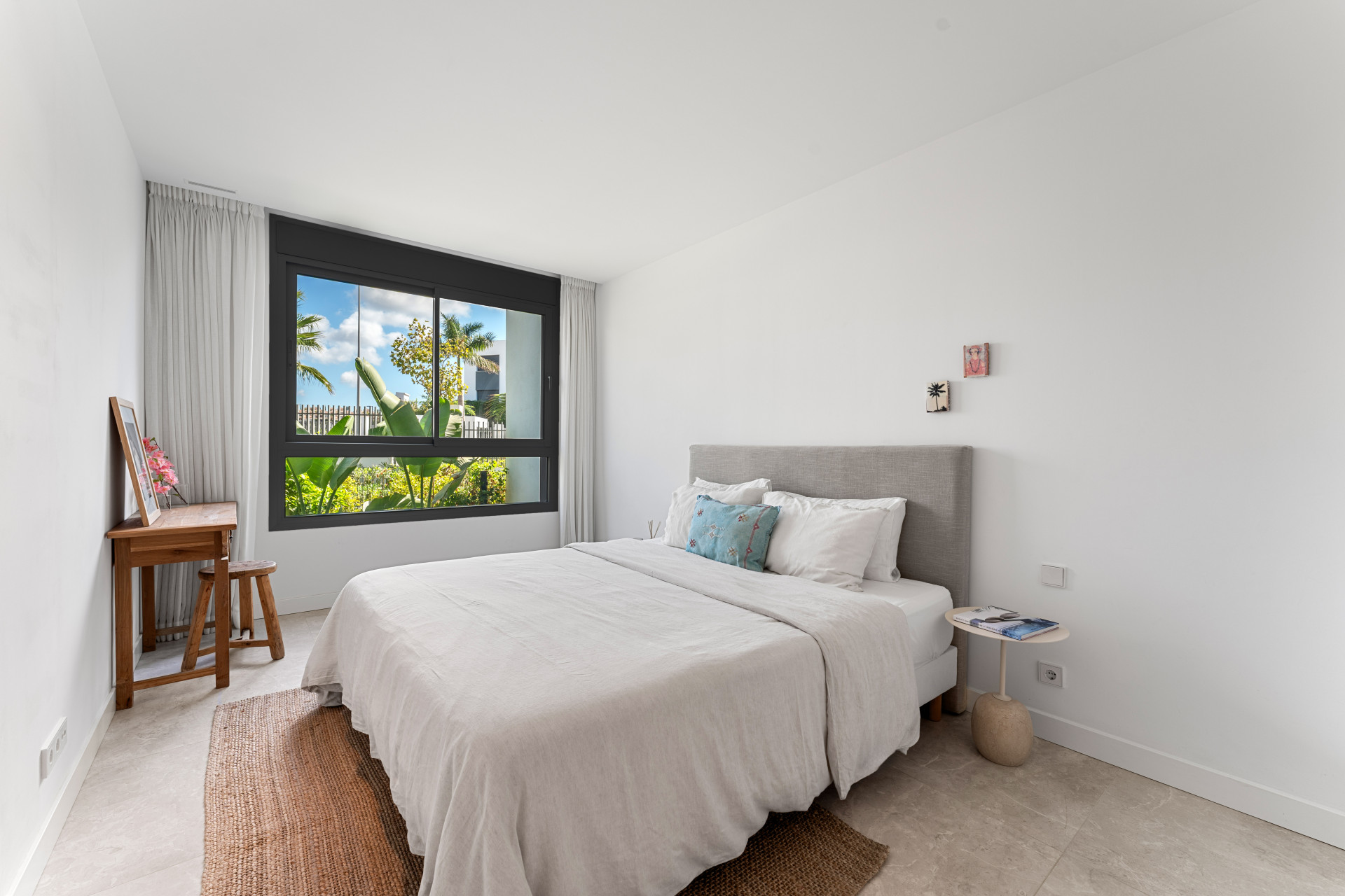  Image of Apartment - 4 Bedrooms - 3 Bathrooms for sale in Malaga-Marbella-Spain, Image 13