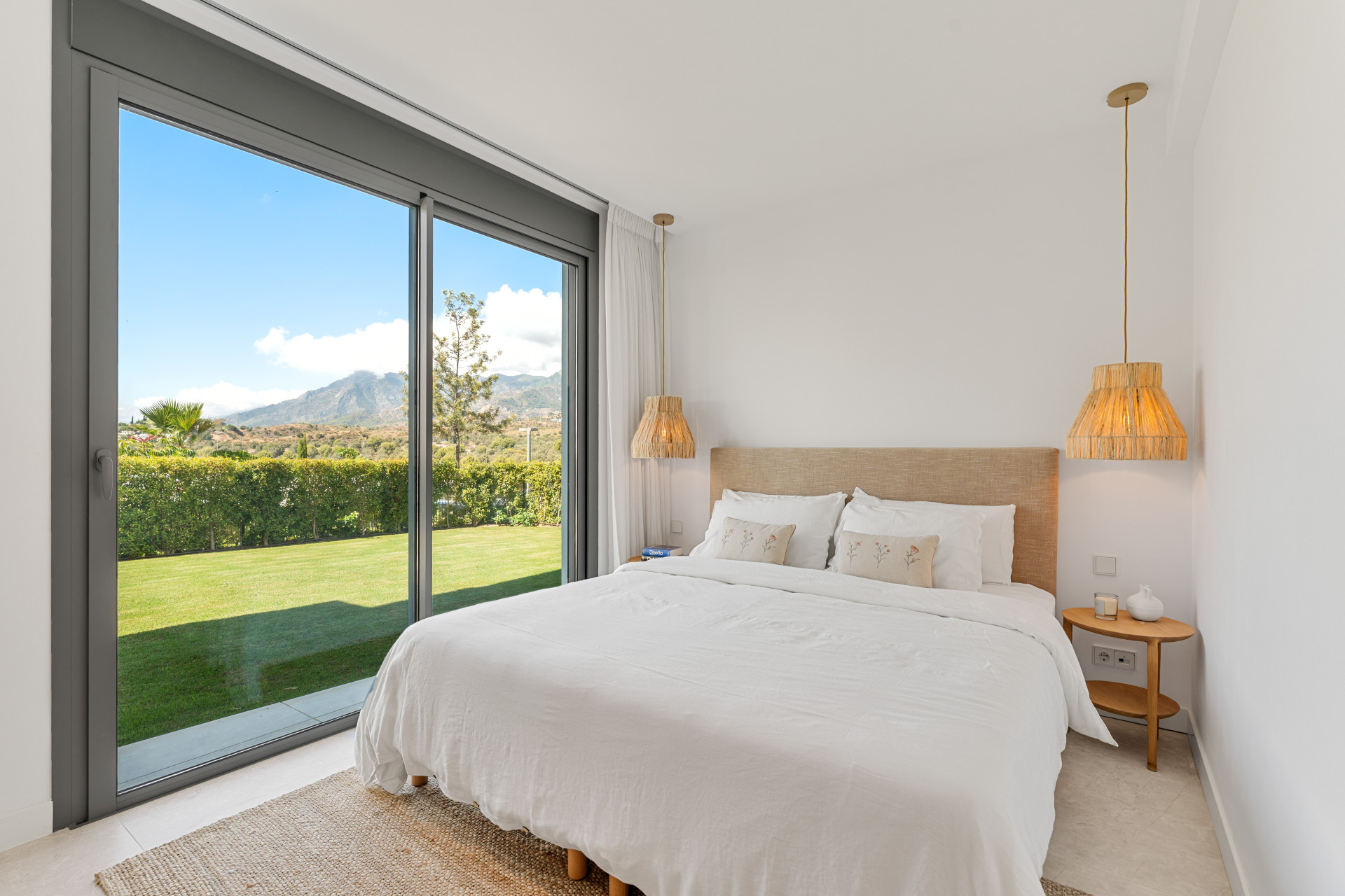  Image of Apartment - 4 Bedrooms - 3 Bathrooms for sale in Malaga-Marbella-Spain, Image 11