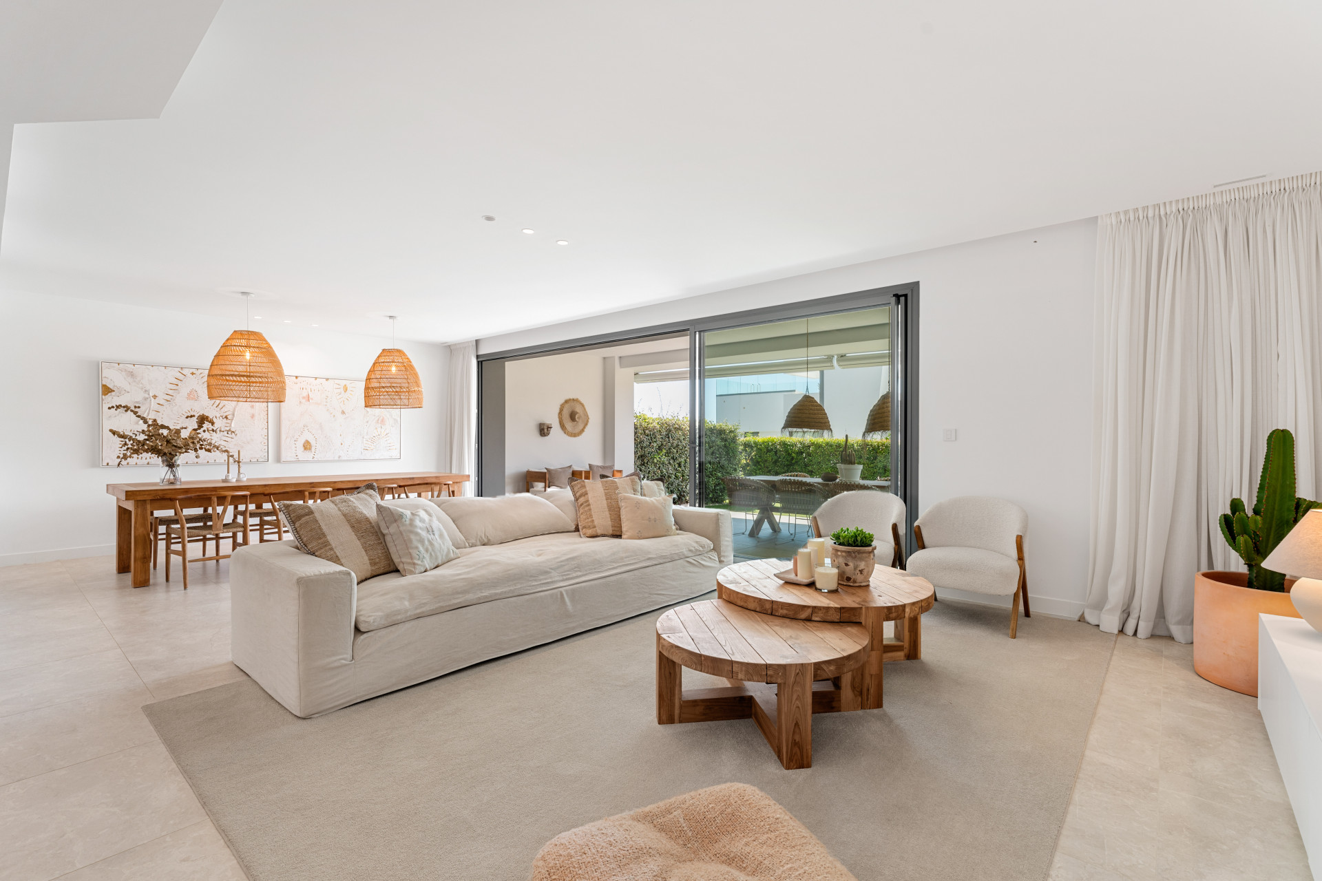 Image of Apartment - 4 Bedrooms - 3 Bathrooms for Sale in Malaga-Marbella-Spain, Image 1